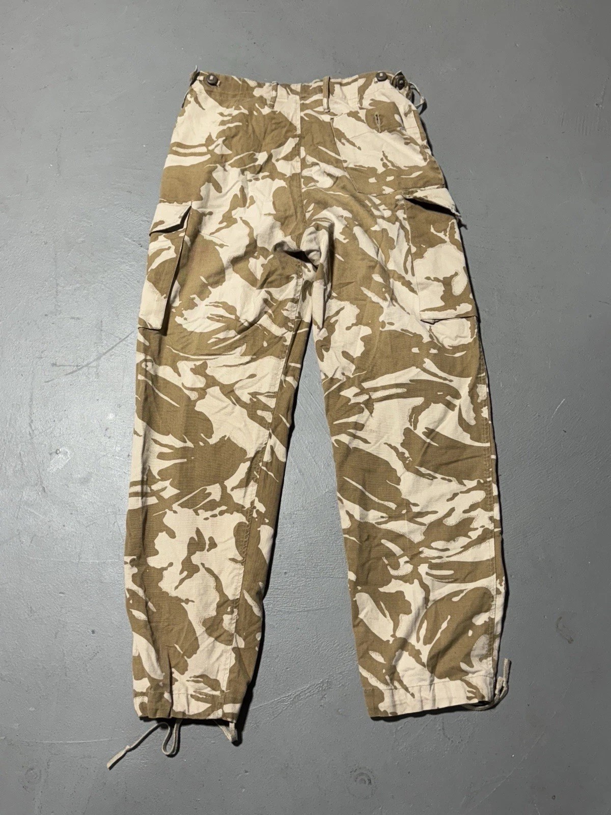 Genuine British Army Desert DPM Lightweight Combat Pants - Medium