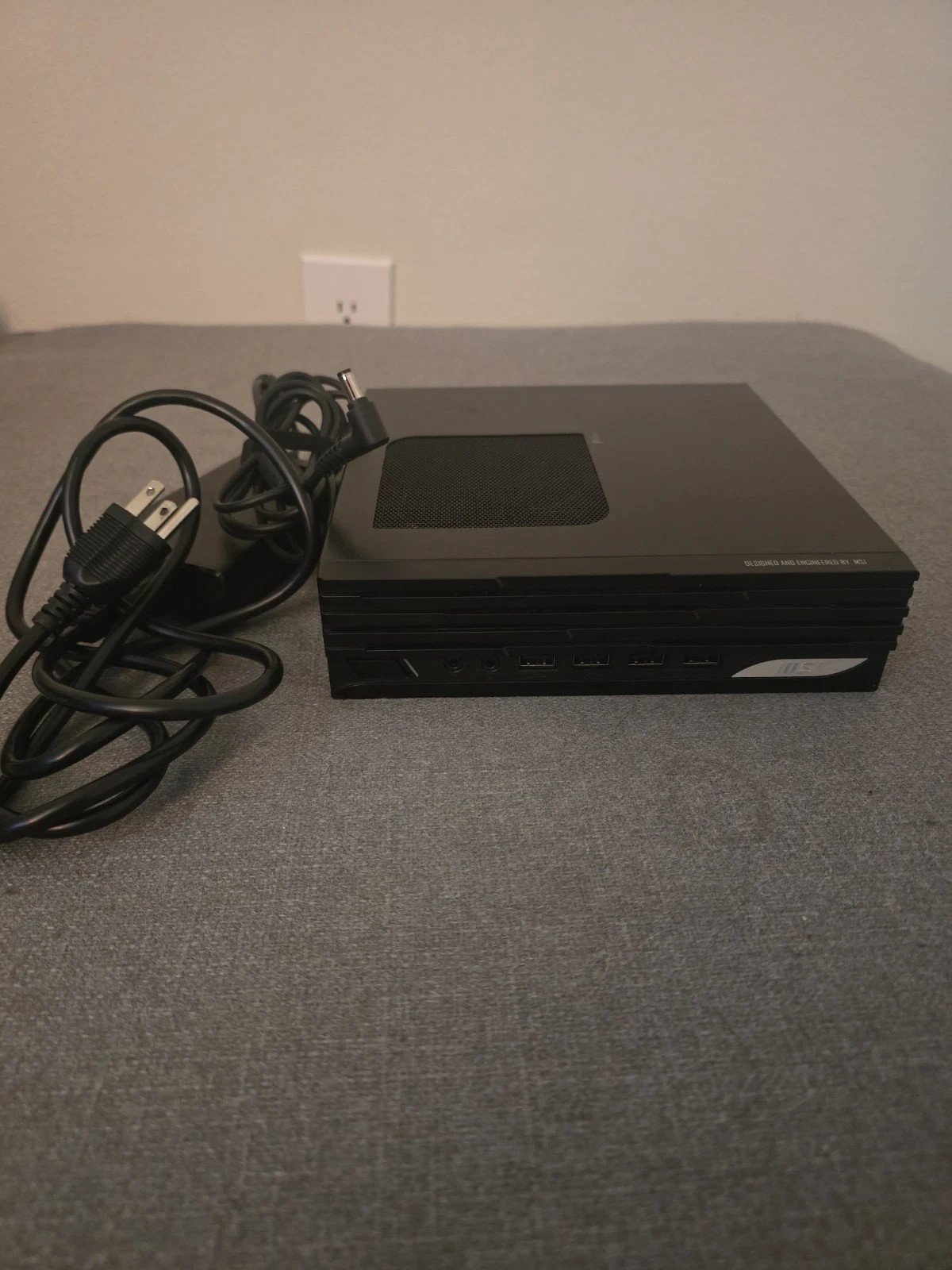 MSI PRO Series PRO DP21 13M-661US Mini Desktop 2024 i3-13100, 13th GEN, 16GB RAM
