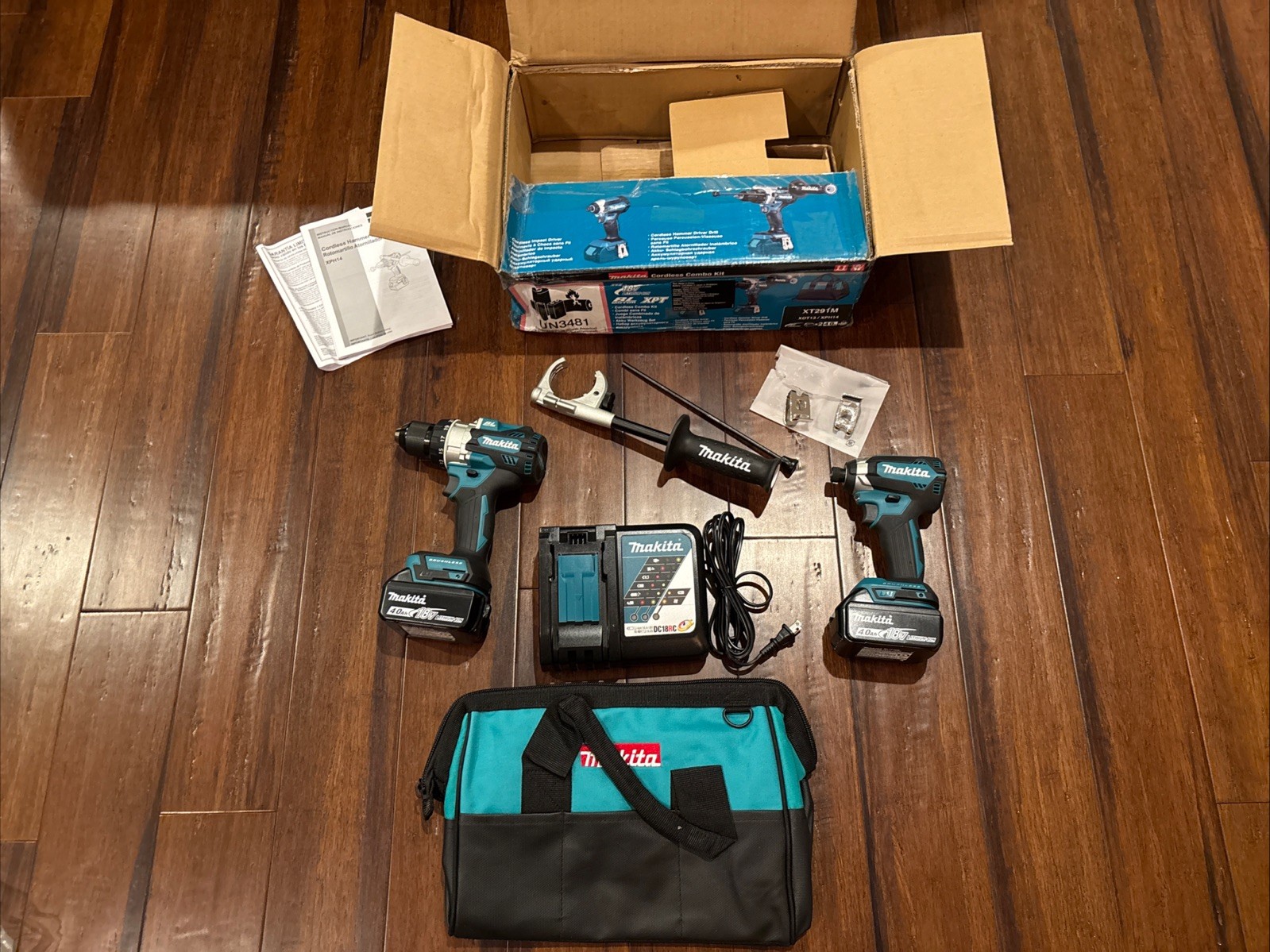 Makita 18V LXT Lithium-Ion Brushless Cordless Combo Kit 4.0Ah (2-pc) w/Carry Bag