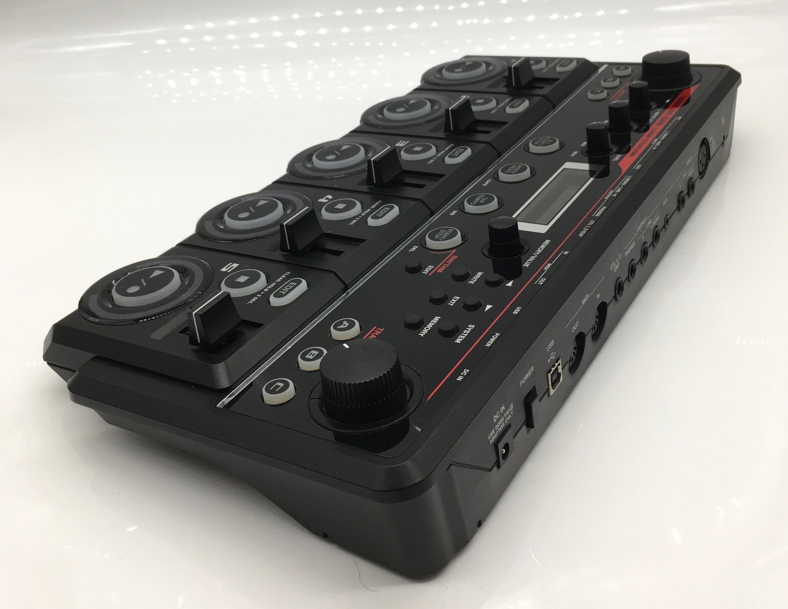 BOSS RC-505 Loop Station Tabletop Looper Pedal w/AC Adapter & Box Tested Working