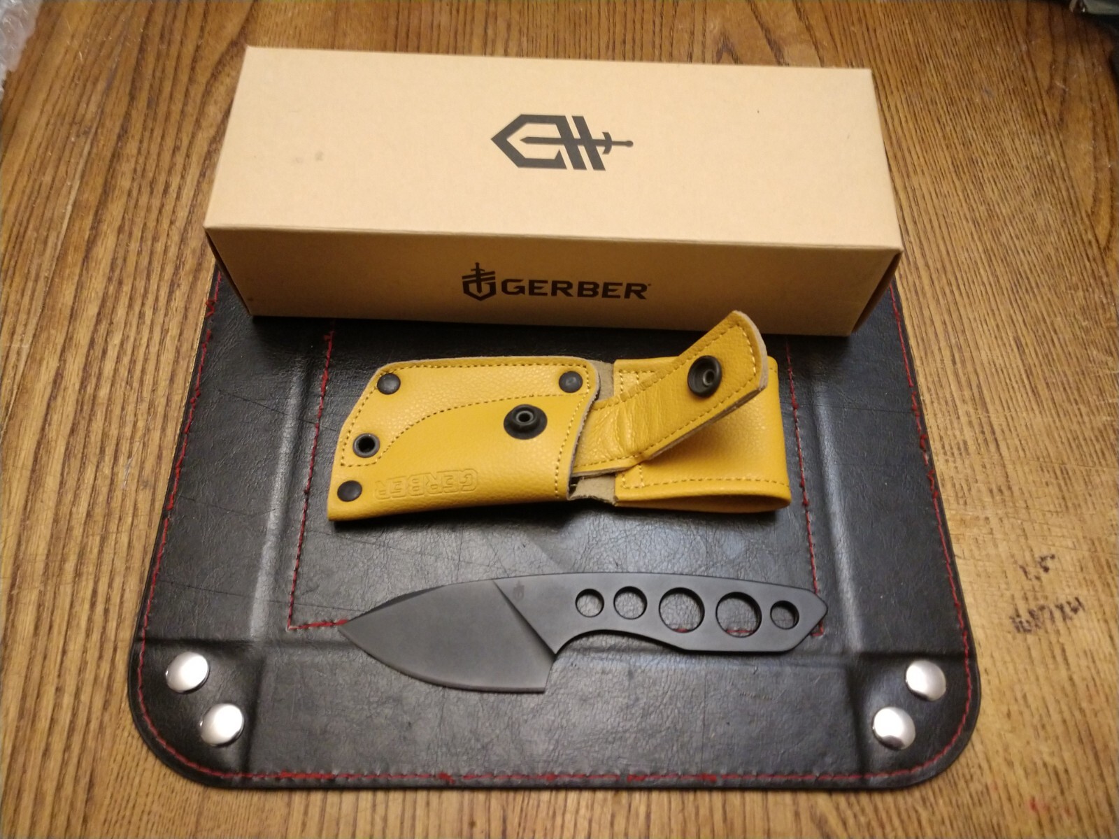 Gerber Dibs Fixed Blade Knife Leather Sheath 2.5" 440A SS Blade 2.2 OZ