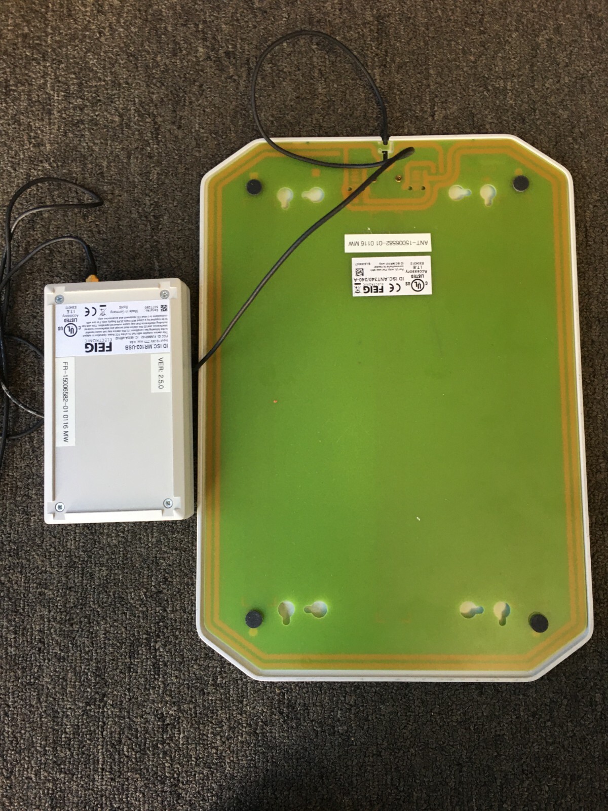 FEIG Antenna 340/240-A & ISC.MR102-USB