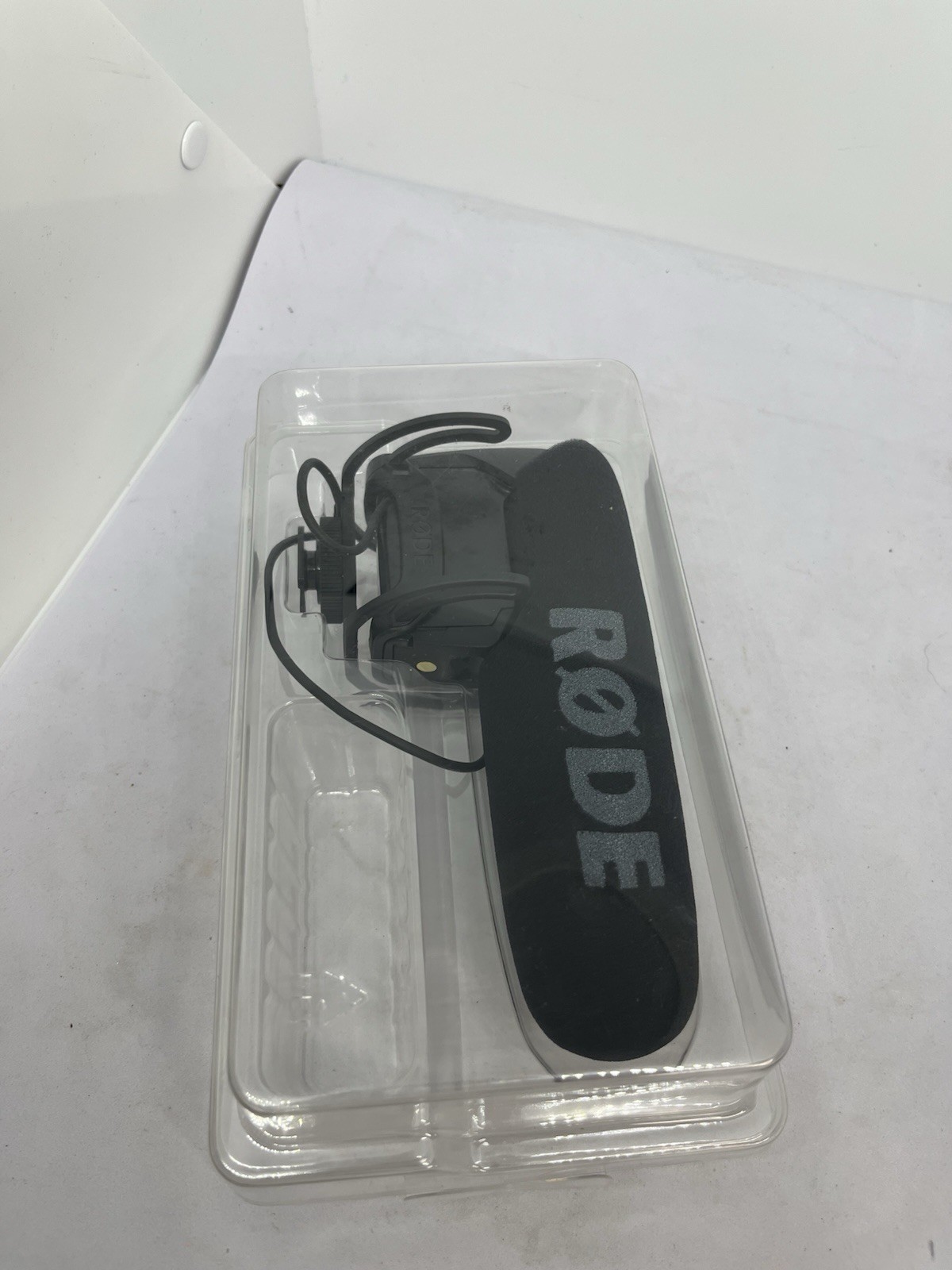 RODE VideoMic Pro On-Camera Shotgun Microphone Vlogger/DSLR