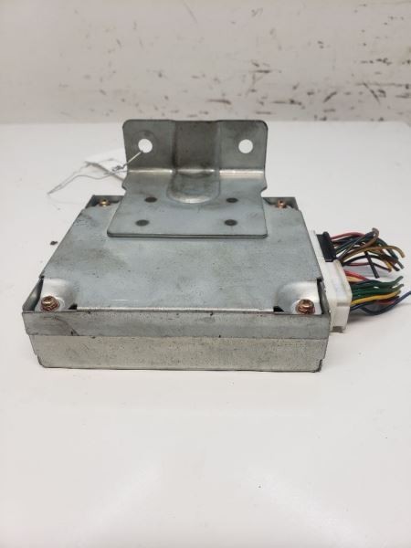 2003 Kia Sorento Control Module Steering Lower Center Dash Thru OEM 1030857