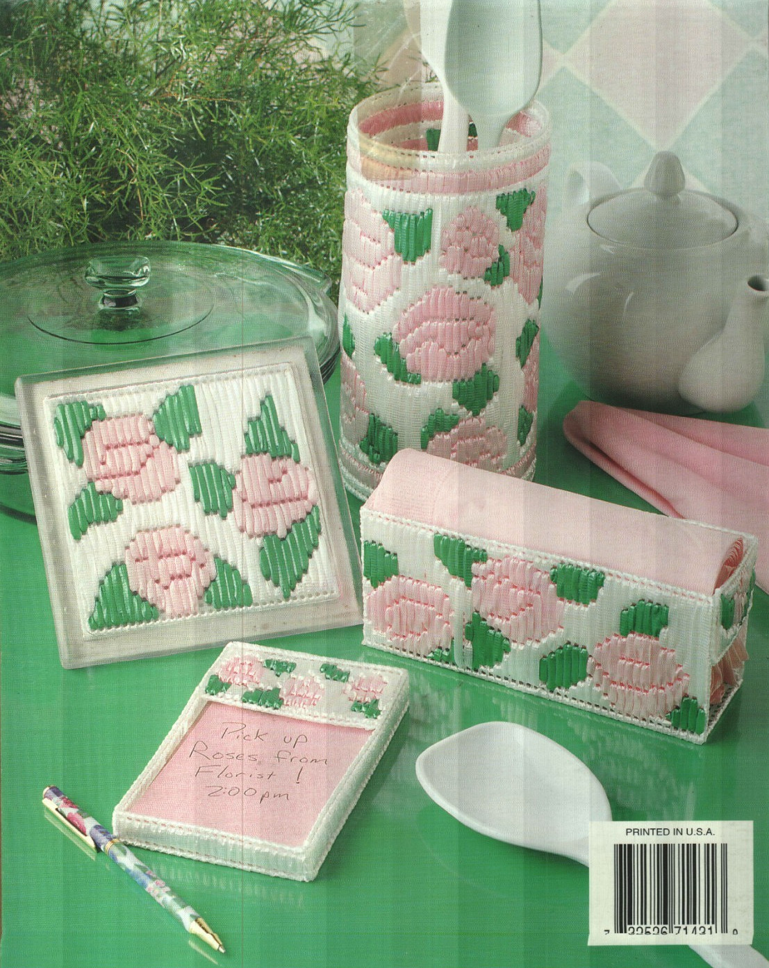 USED RIBBON ROSE KITCHEN SET COASTERS & MORE ANNIE'S PLASTIC CANVAS PATTERN BOOK