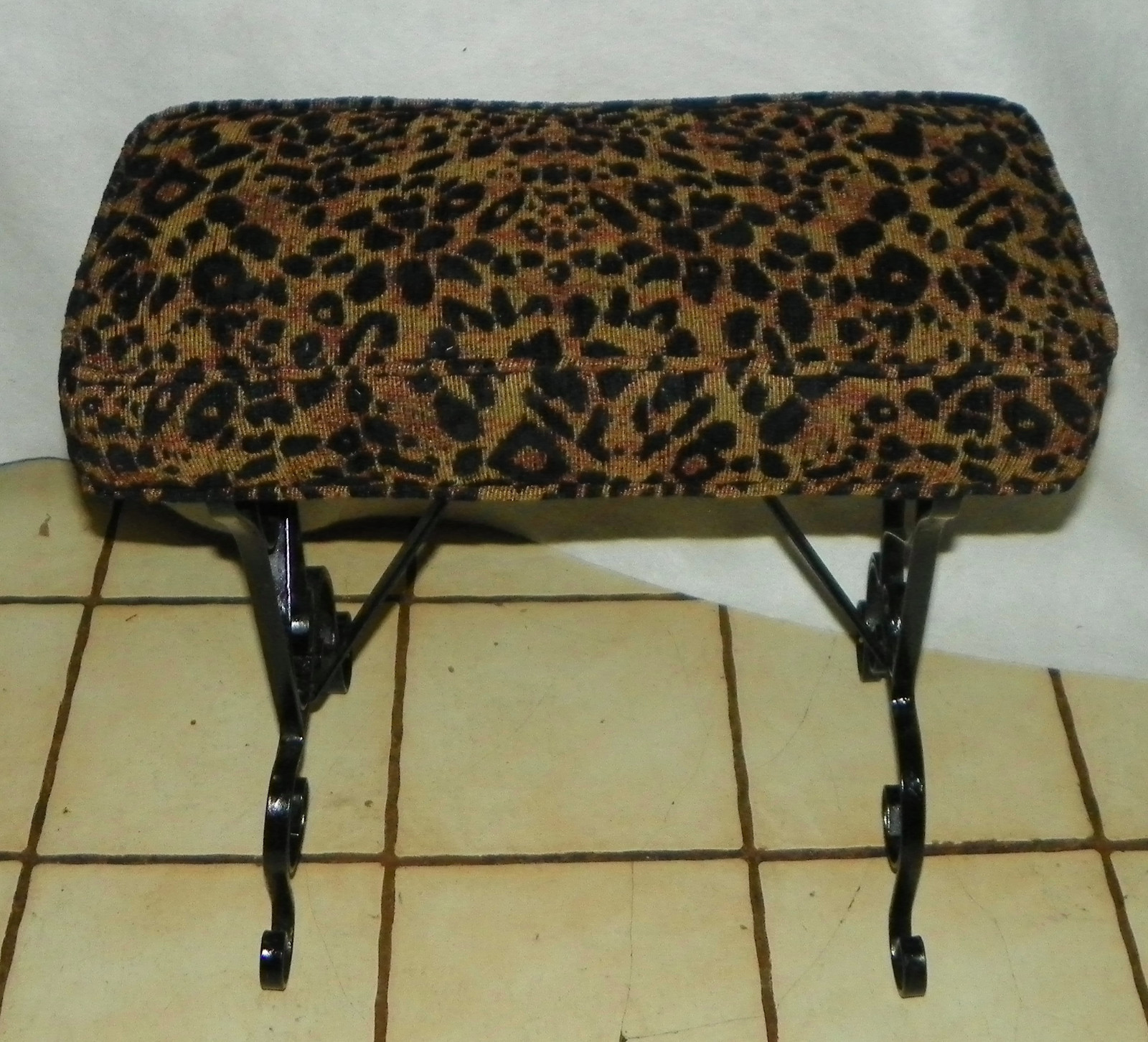 Black Iron Vanity Bench  (VB-95)