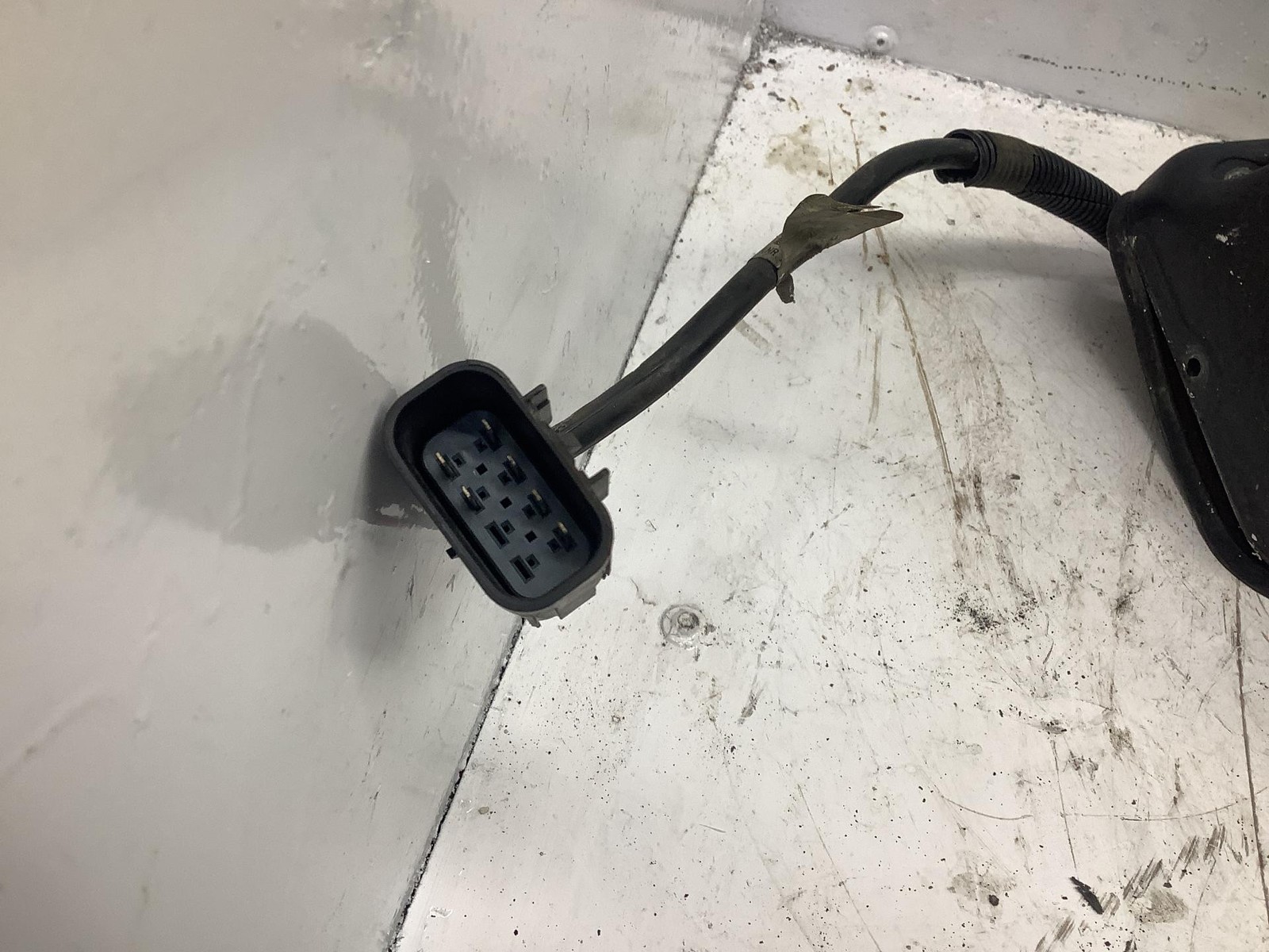 2008-2020 Freightliner CASCADIA POLY Left/Driver Door Mirror - Used