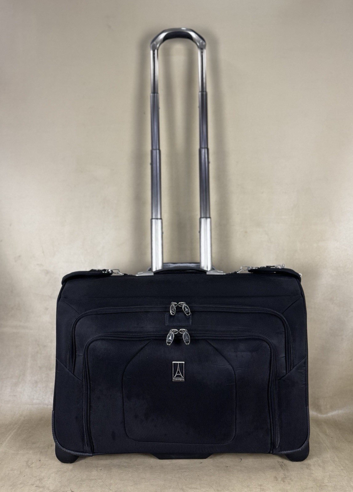 Travelpro Crew 9 Black 22” Wheeled Carry on Rolling Garment Bag 407124001