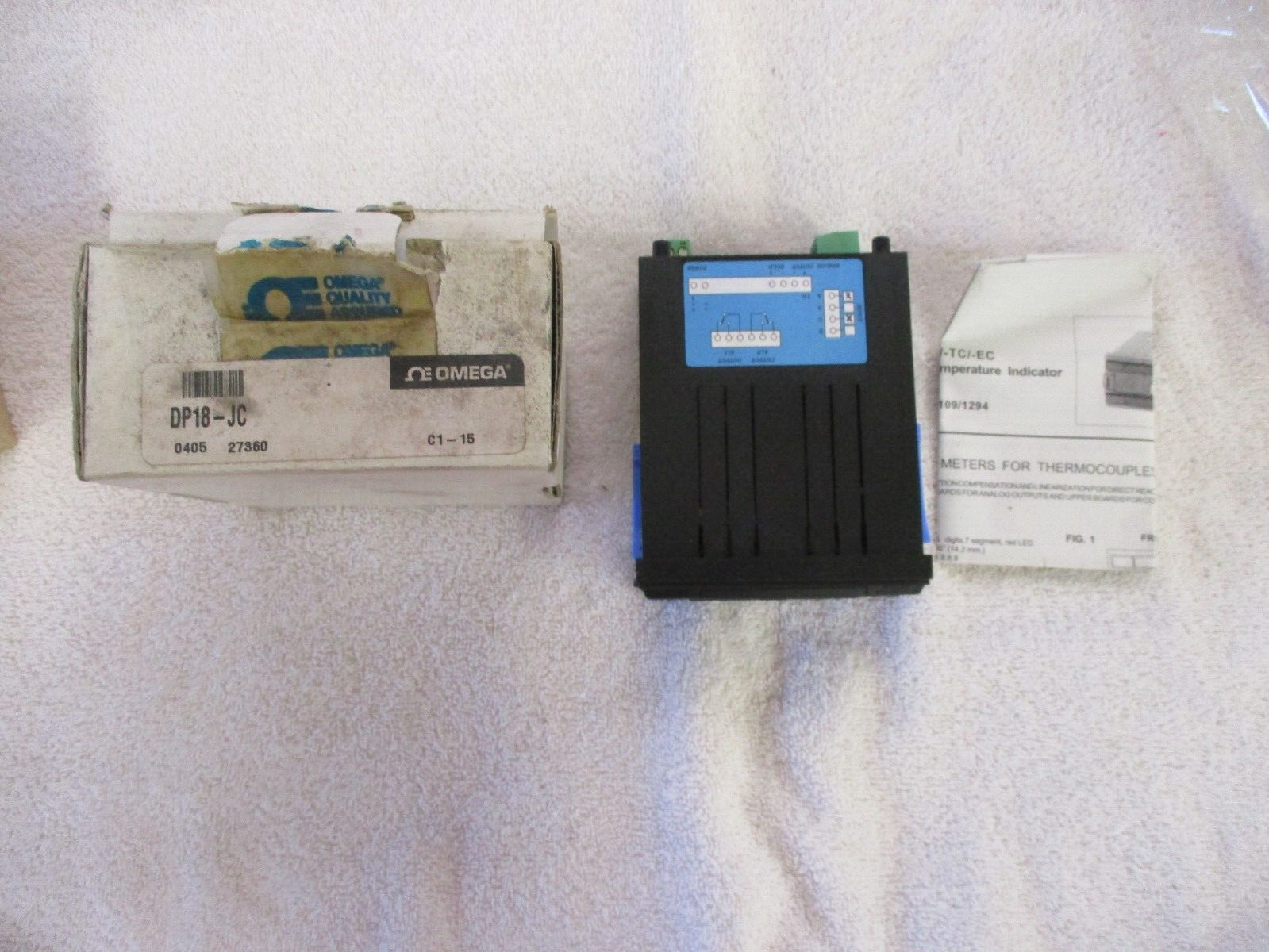NIB OMEGA J Thermocouple Temperature Controller      DP18-JC