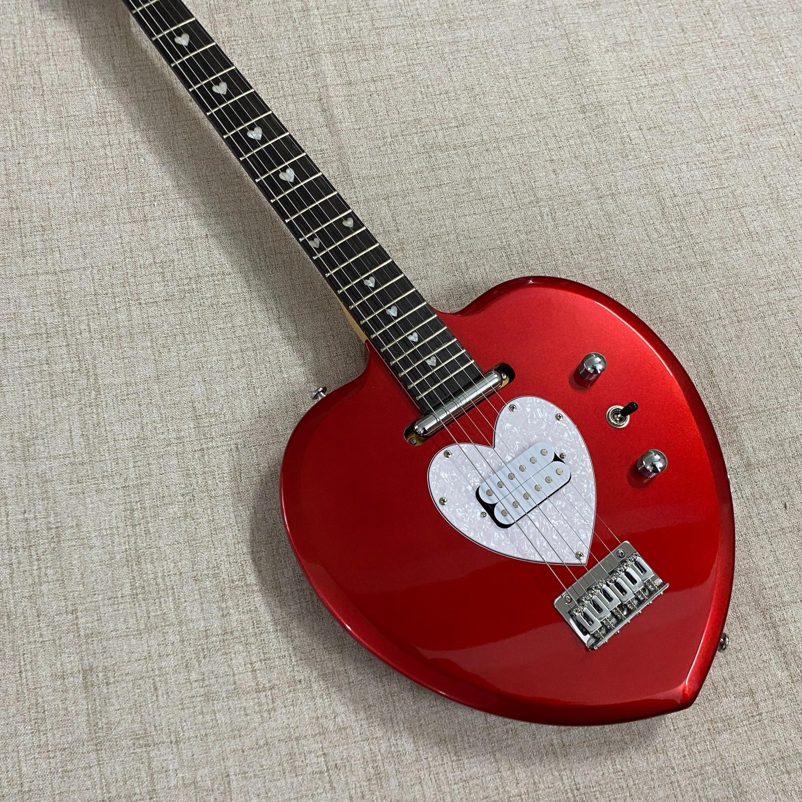 Time-limited Red Daisy Rock Heartbreaker Electric Guitar low price