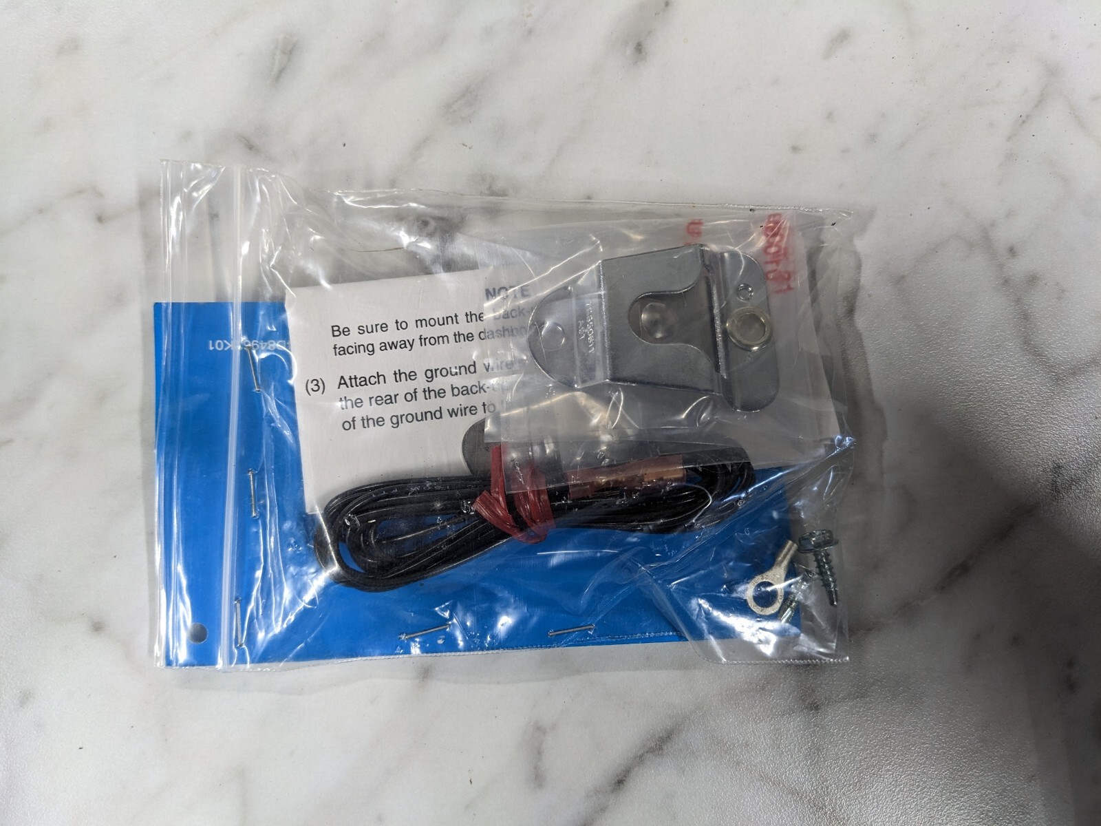 NEW MOTOROLA POTATO RADIO MIC MICROPHONE HANGUP CLIP W/ACC HLN5391A NOS