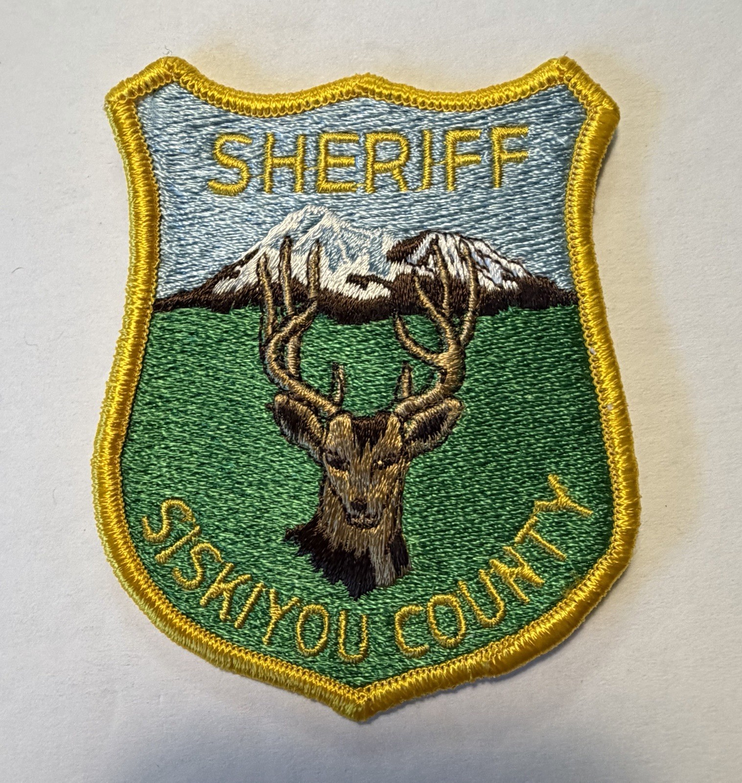 VINTAGE CALIFORNIA SISKIYOU COUNTY SHERIFF PATCH DEER MOUNTAIN  #PDD79