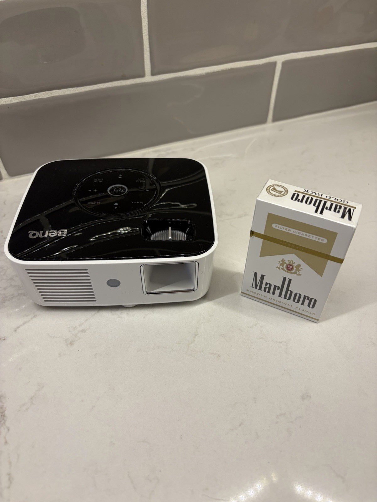 BENQ Joybee GP1 Mini Projector 1080P