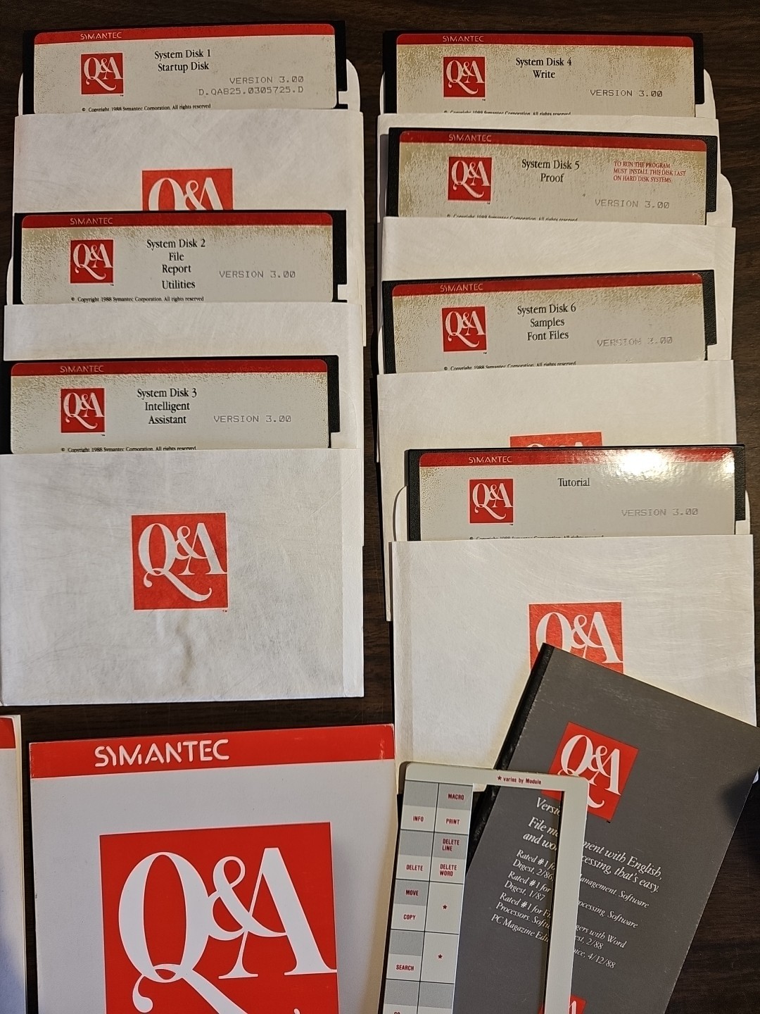 Vintage software set for Symantec Q&A Version 3.0 Manuals + Disks