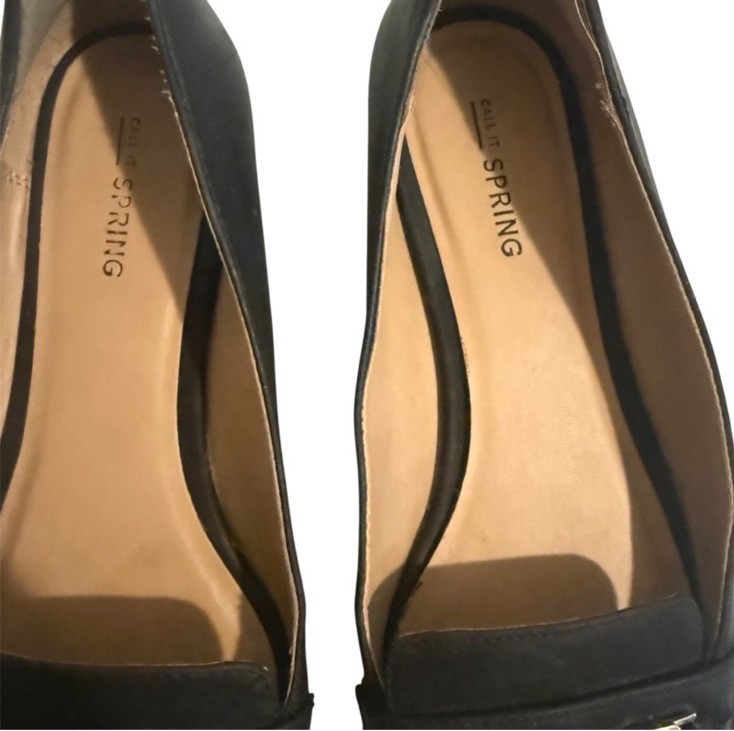 Call It Spring Black Women's Pointed Toe Flats/Loafers with Silver Accent Size 7