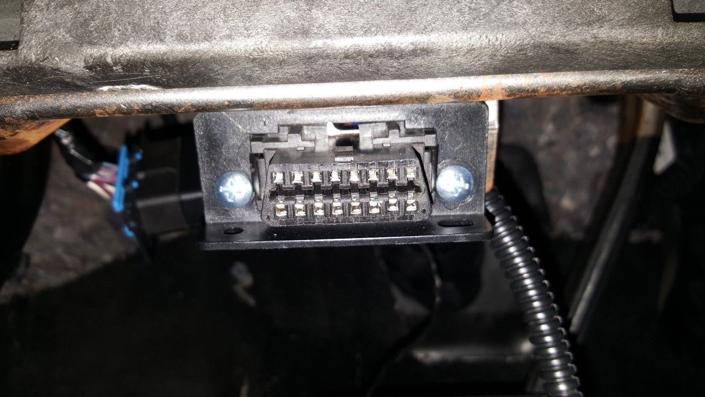 2011 - 2015 FORD EXPLORER PLUG AND PLAY REMOTE START WITH 2000 FT RANGE REMOTES