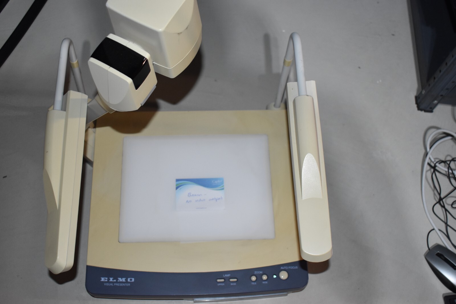 Elmo EV-4400AF Visual Presenter Zoom Overhead Document Camera BROKEN NOT WORKING