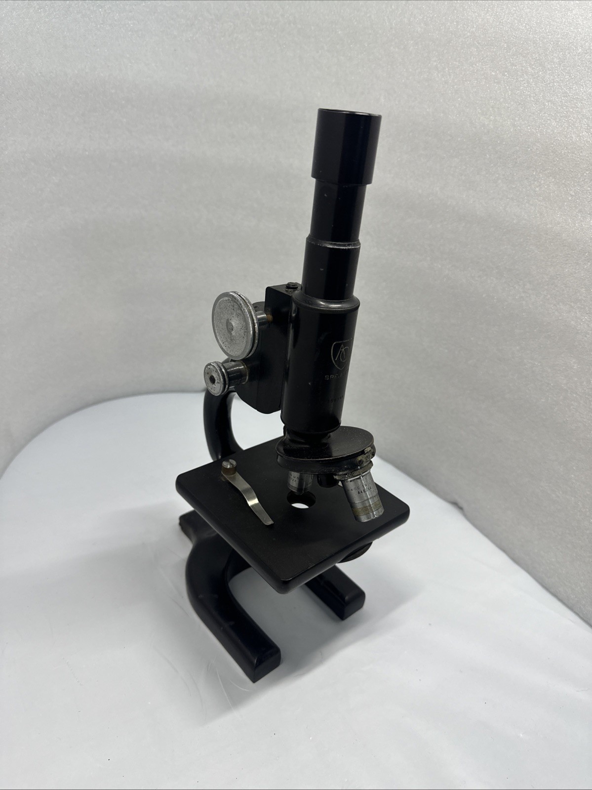 Vintage Spencer AO Classroom Microscope 10x View 43x Brass. New York. USA Made