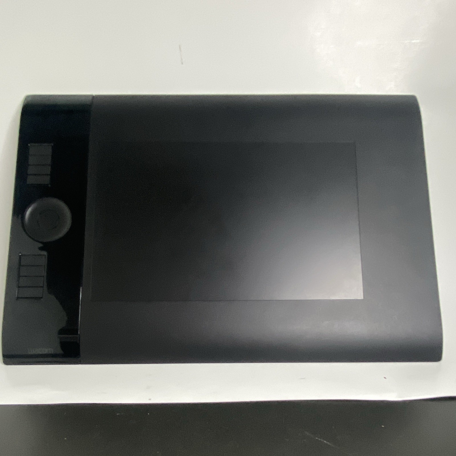 Wacom Intuos 4 PTK-440 Professional Graphic Tablet PTK-440 (TABLET ONLY)