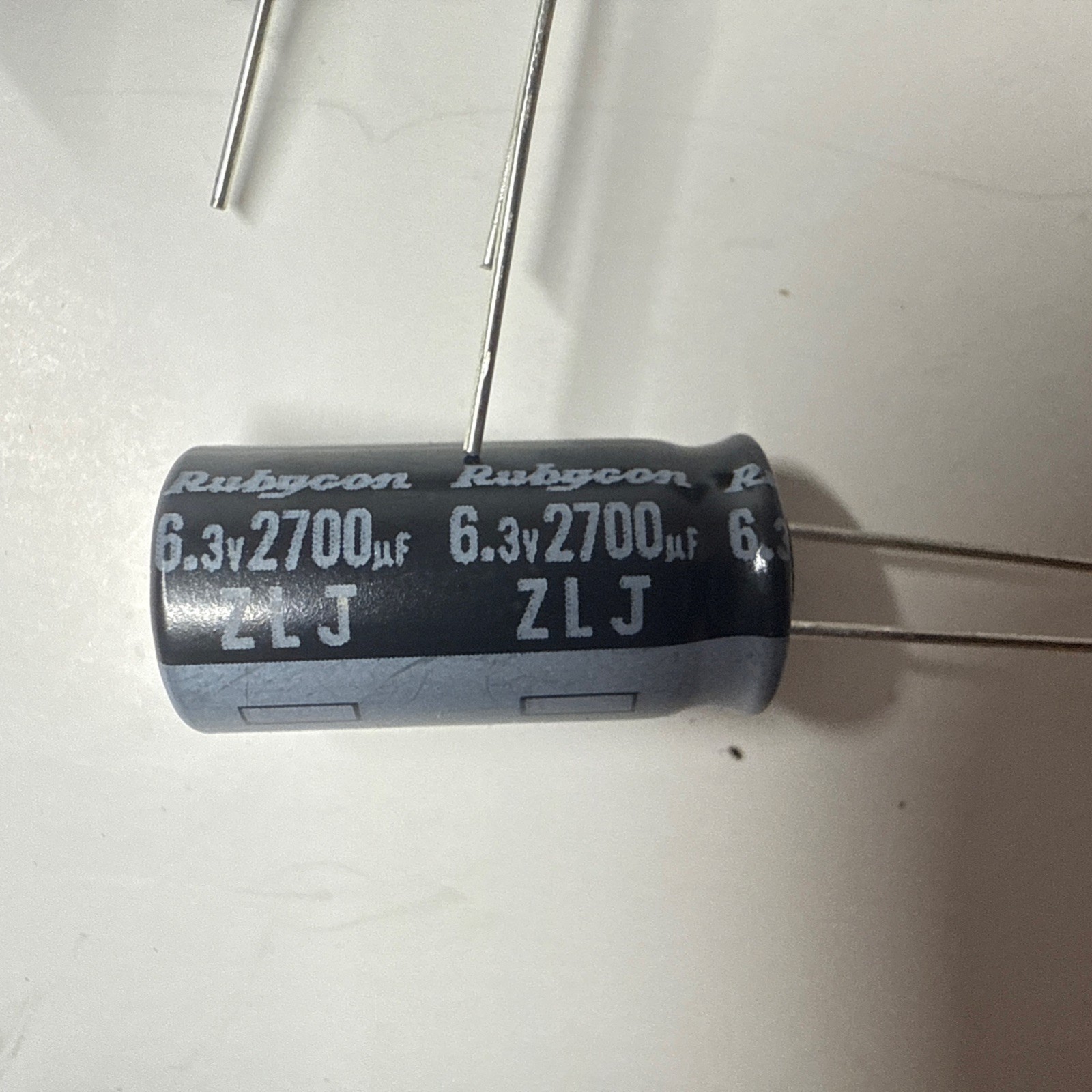 10Pcs 6.3ZLJ2700MEFC10X20 Rubycon Authentic. 6.3v 2700uf 20% Ships Fast
