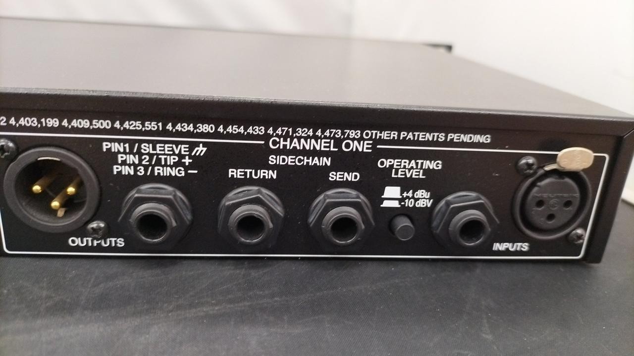 DBX 1066 Compressor