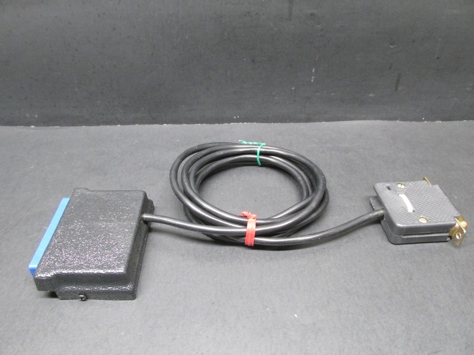 ITT  CANNON DB-110903 65" Cable