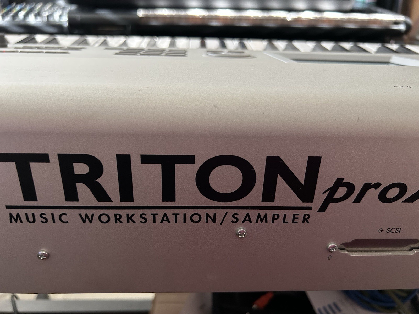 Korg Triton Pro x 88-Key Digital Synthesizer with Weighted Keyboard