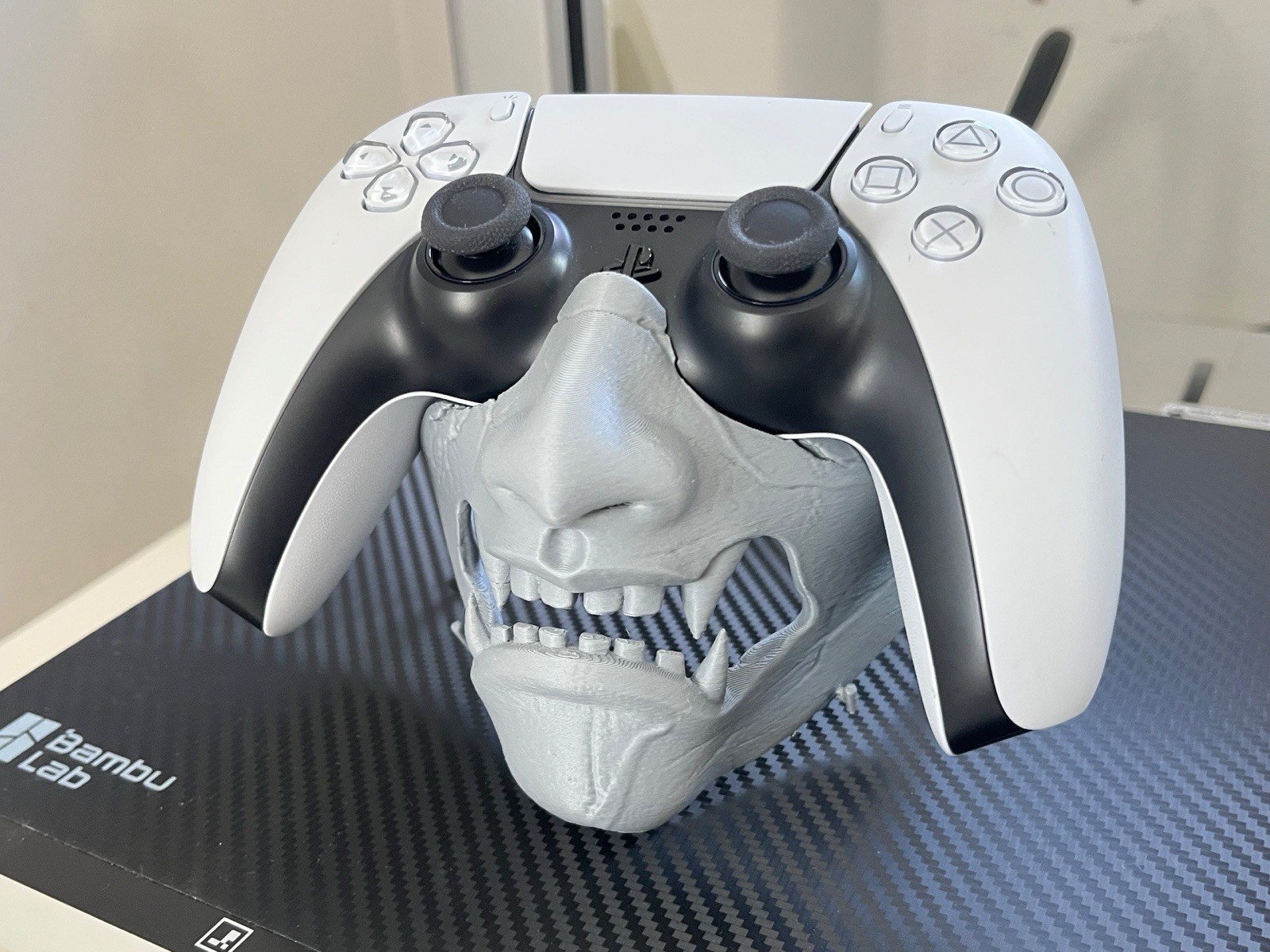 Yotei Ghost Controller Holder- PS5 Controller Holder Stand