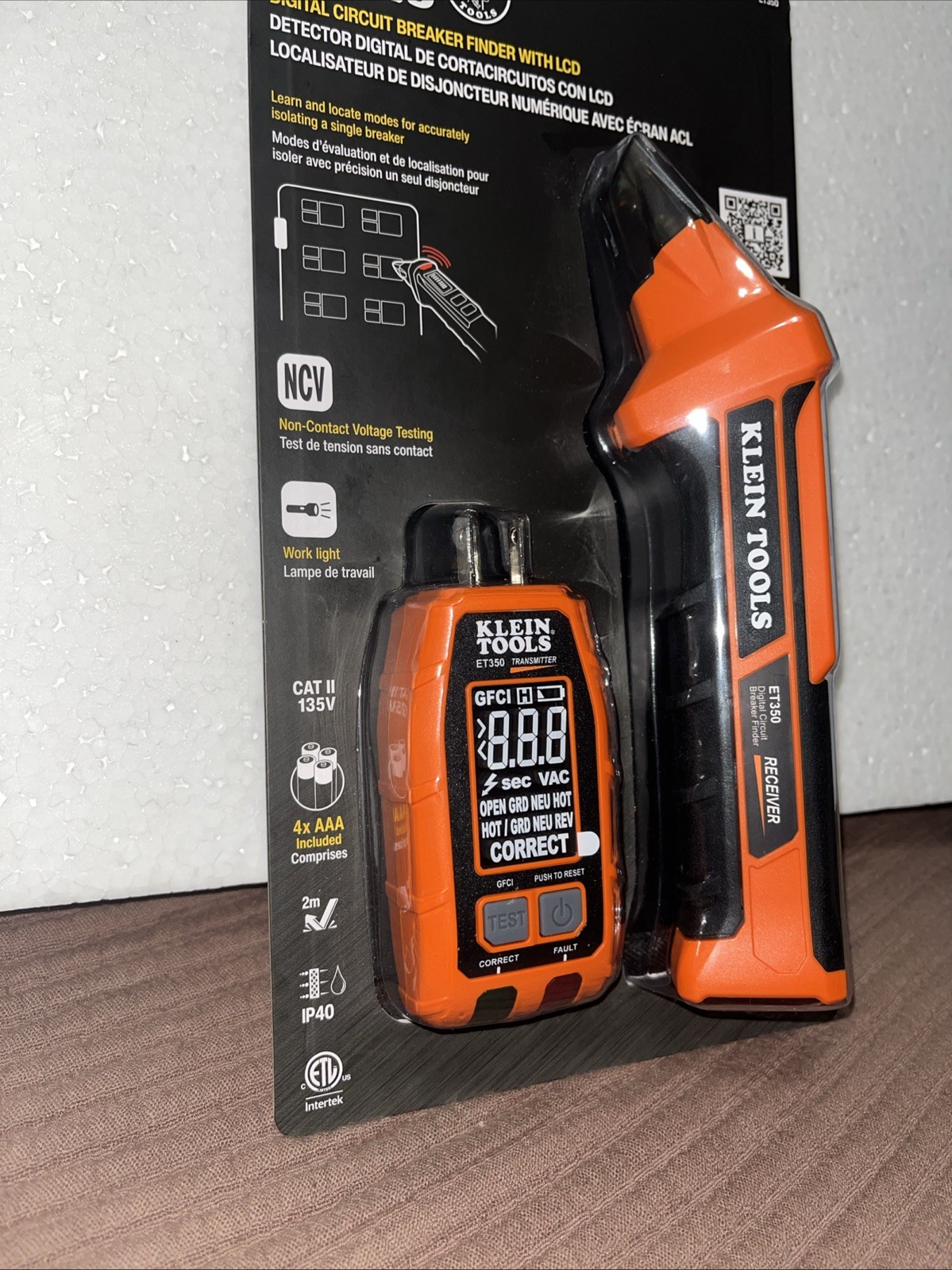 Localizador Digital De Disyuntores Cortacircuitos Klein Tools ET350 Con LCD