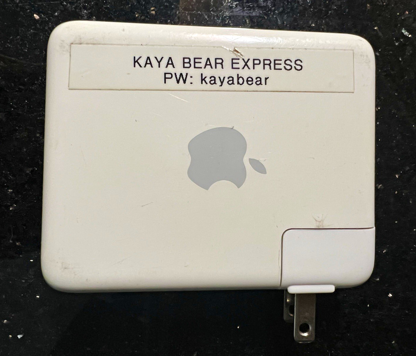 Apple AirPort Express Base Station A1084 Single-Band Router 54Mbps USB/Ethernet