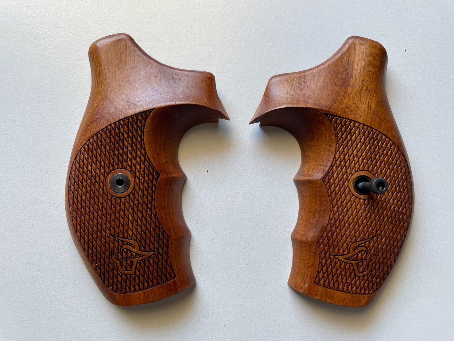 New Combat grips for Taurus Small M85, 94, 380, 605, 650, 651, 850, 856, 905 #02