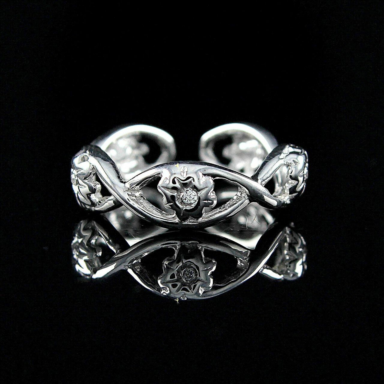 Genuine Real Solid 10k White Gold Round Simulated Diamond Floral Toe Ring