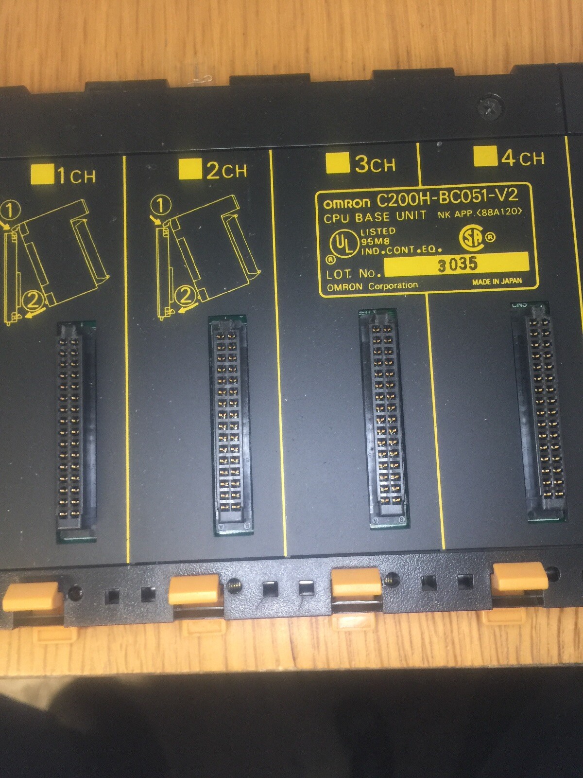 USED Omron C200H-BC051-V2 CPU Base Unit