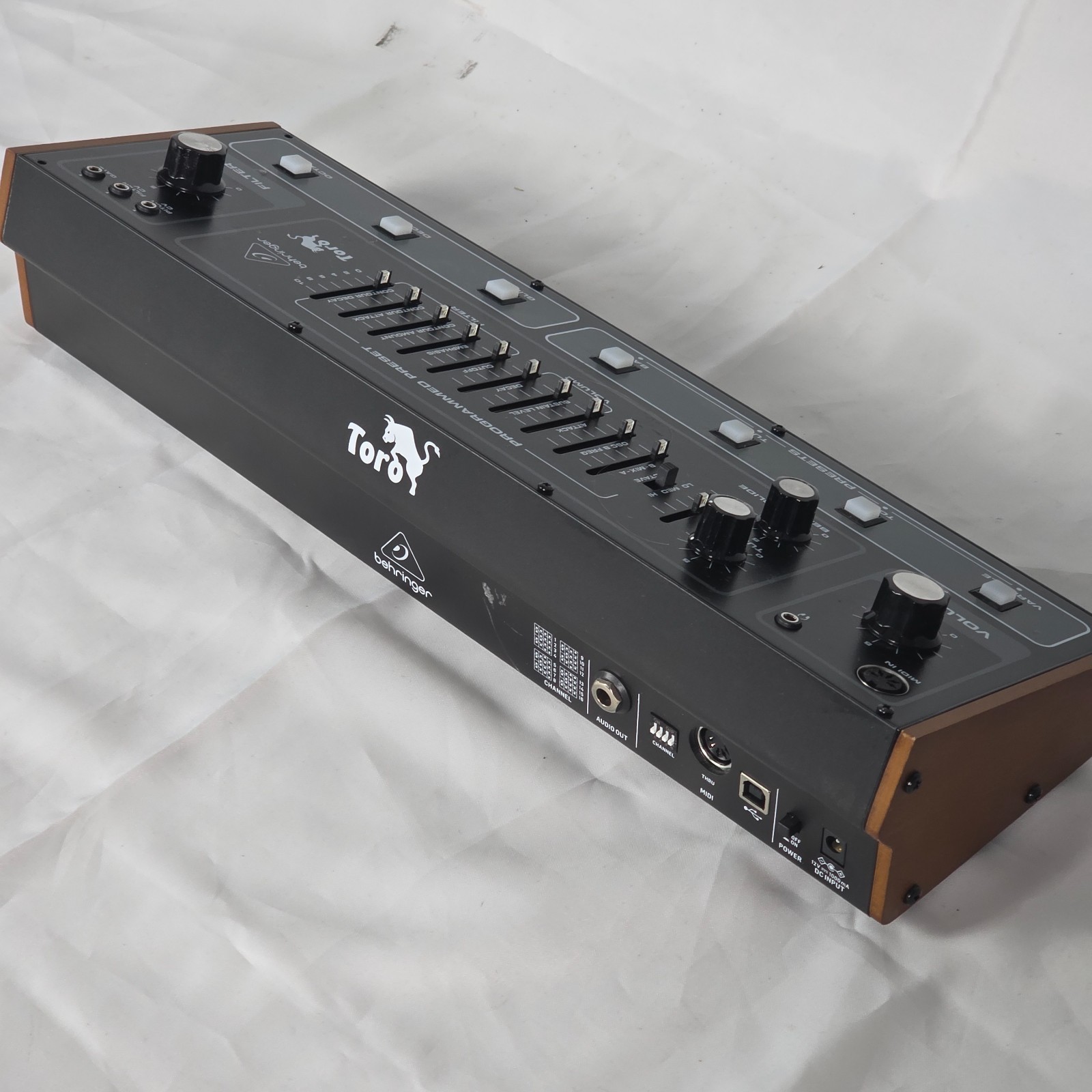 Behringer Toro Classic Analog Bass Synthesizer Module/Taurus Revived - Black