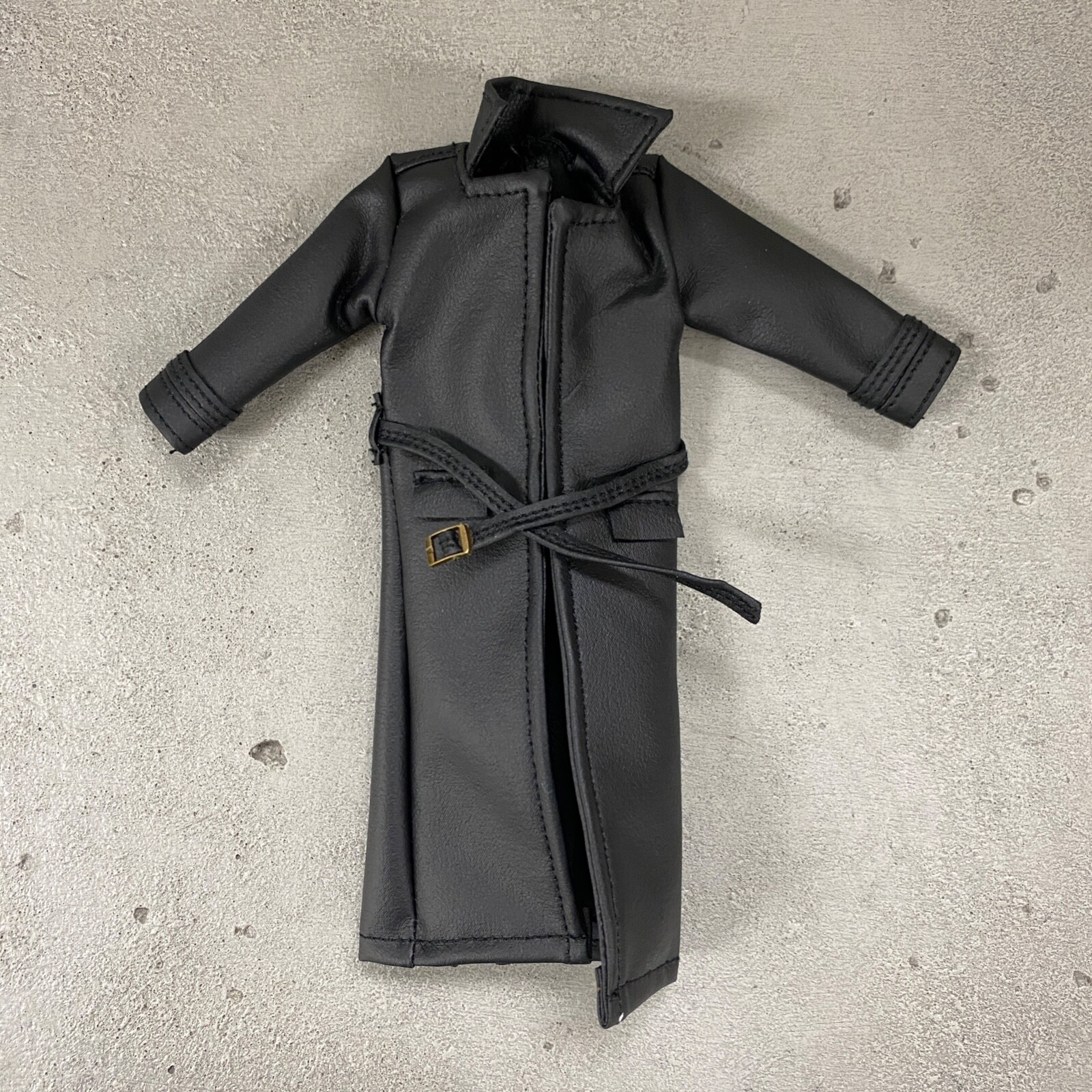 PB-LTC-BLK: 1/12 Black Wired Faux Leather Trench Coat for 6" muscular body