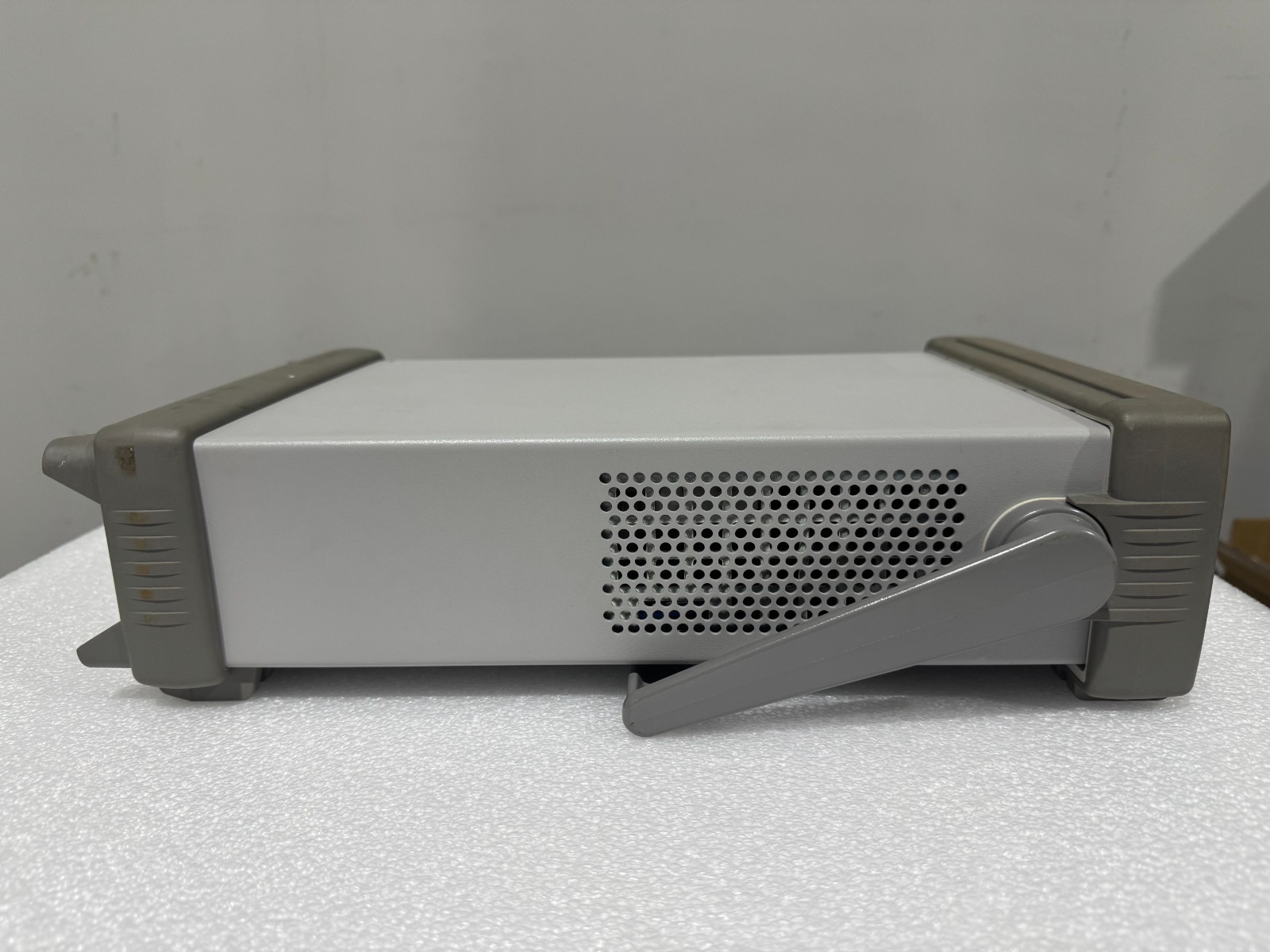 Agilent 33250A Function / Arbitrary Waveform Generator, 80 MHz