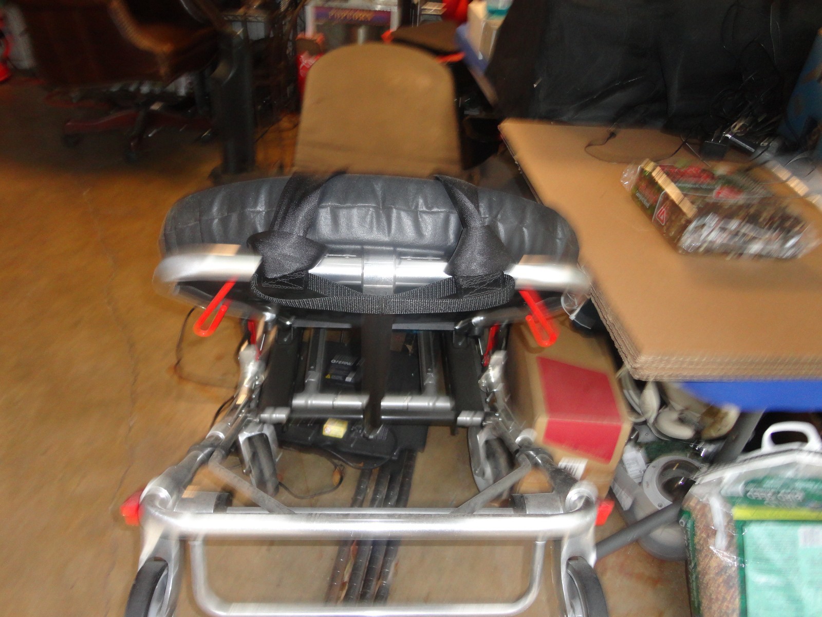 Ferno POWERFlexx+ Powered Ambulance Cot NEW Titanium never used from a college