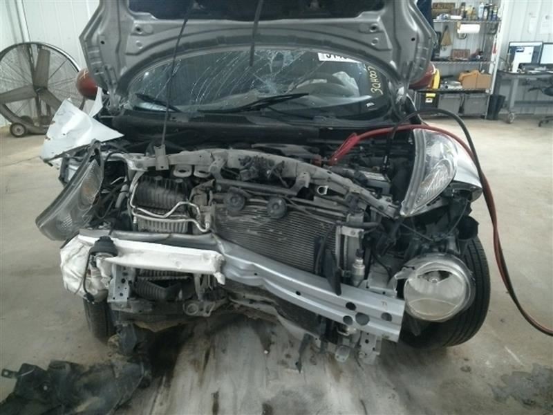 Driver Left Front Spindle/Knuckle Fits 11-25 LEAF 104685757