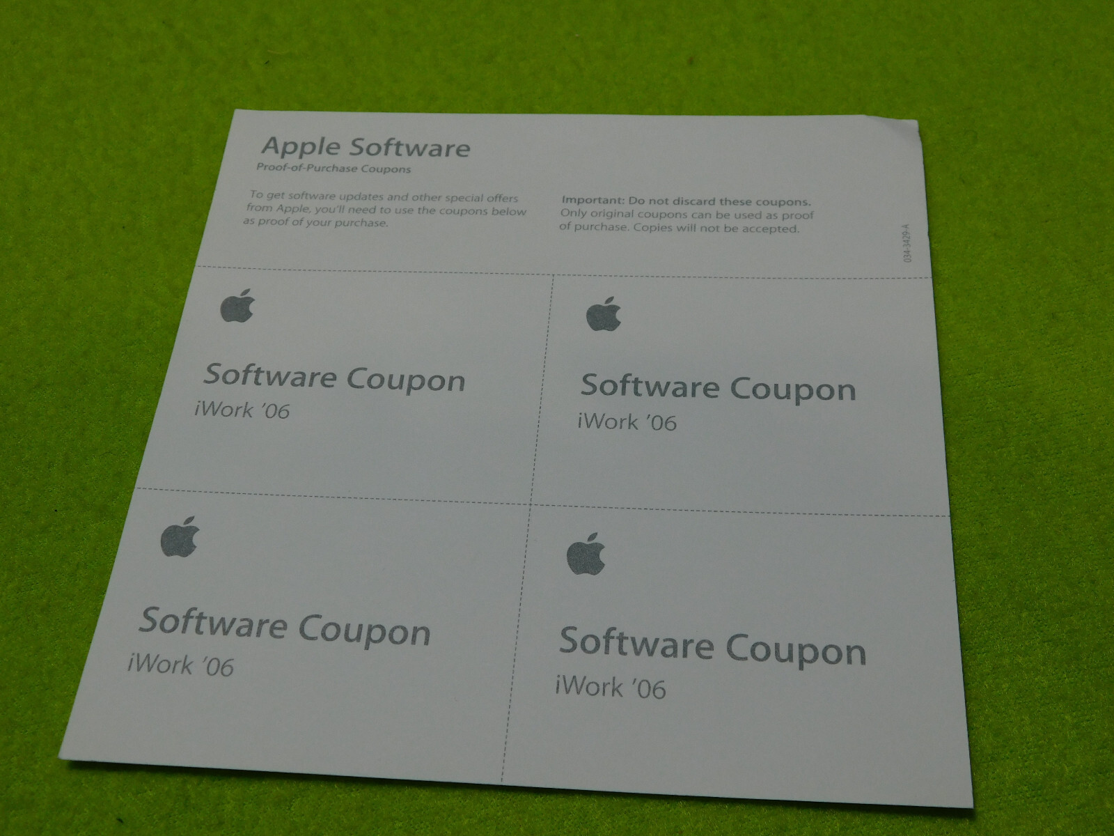 iWork 06 CD Plus 2 Booklets and More, Includes Orig. Box and Codes. Untested