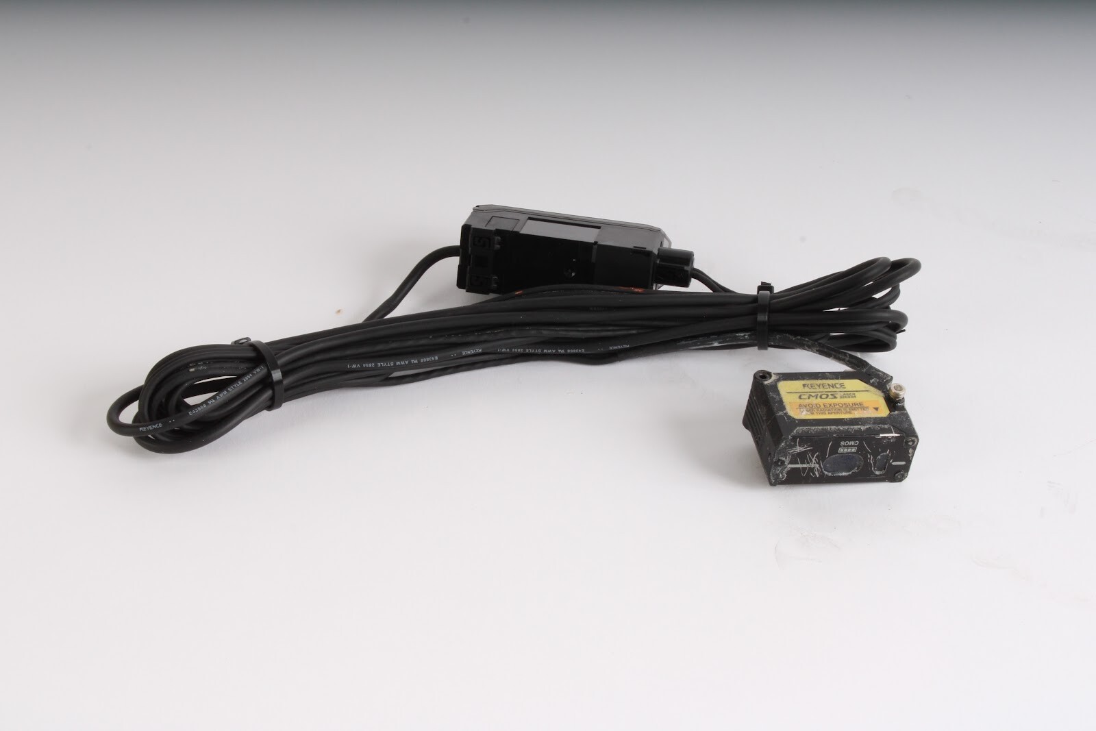 Keyence GV-H45 and GV-21 Laser Sensor - Fair Condition