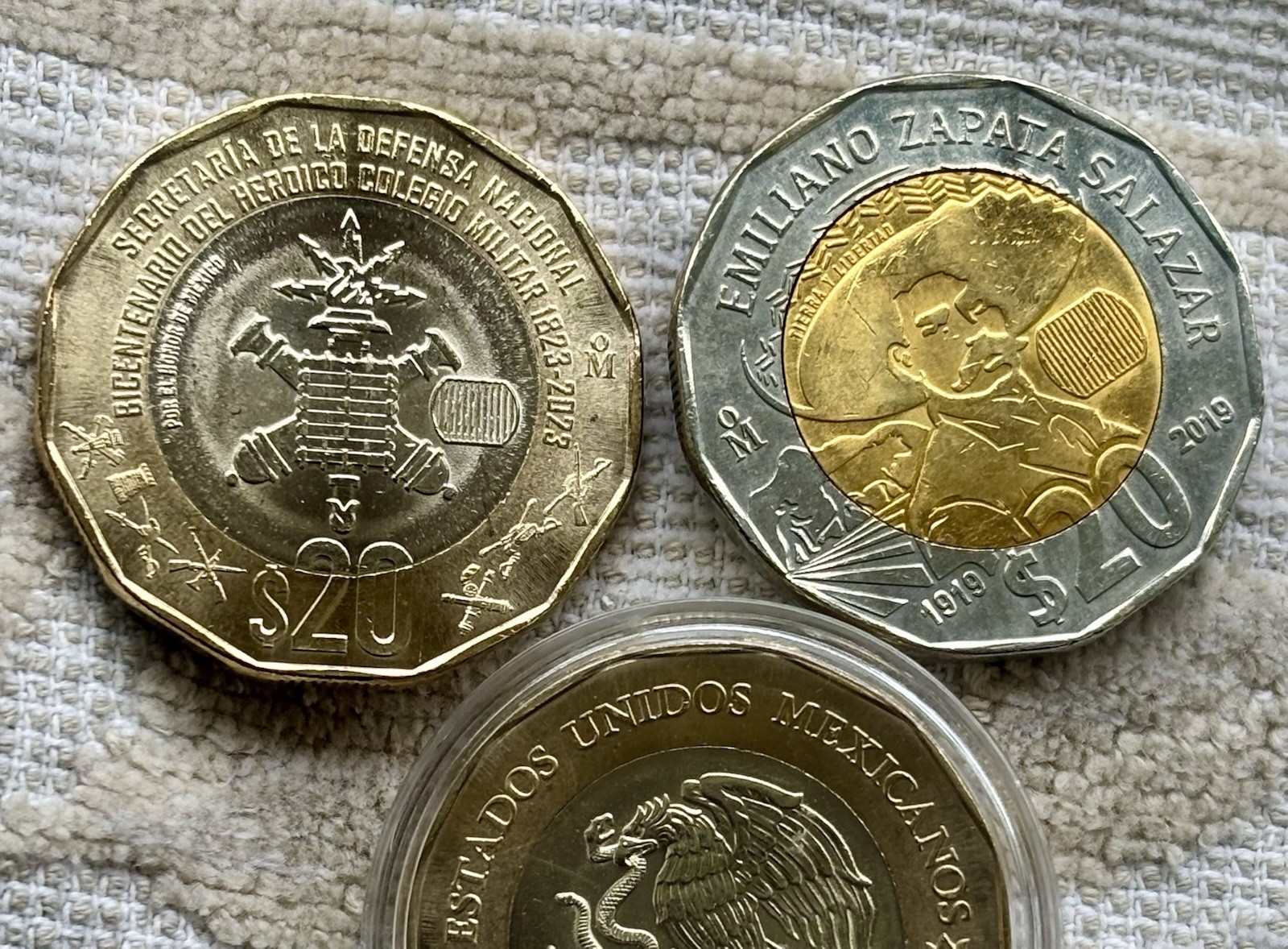 México $20 Pesos Diferente Color Emiliano Zapata. Rara. Lot 2 PCs