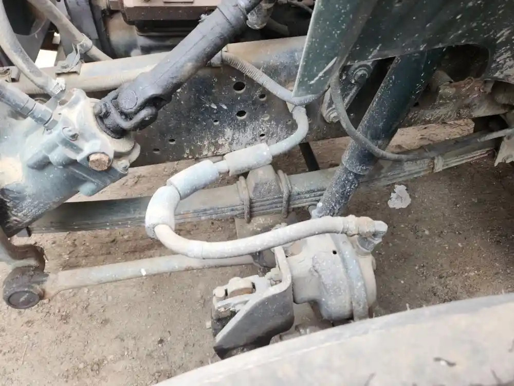 (Used) 1997 Ford F800, FRONT LEAF SPRINGS Front Leaf & Springs  P-44739