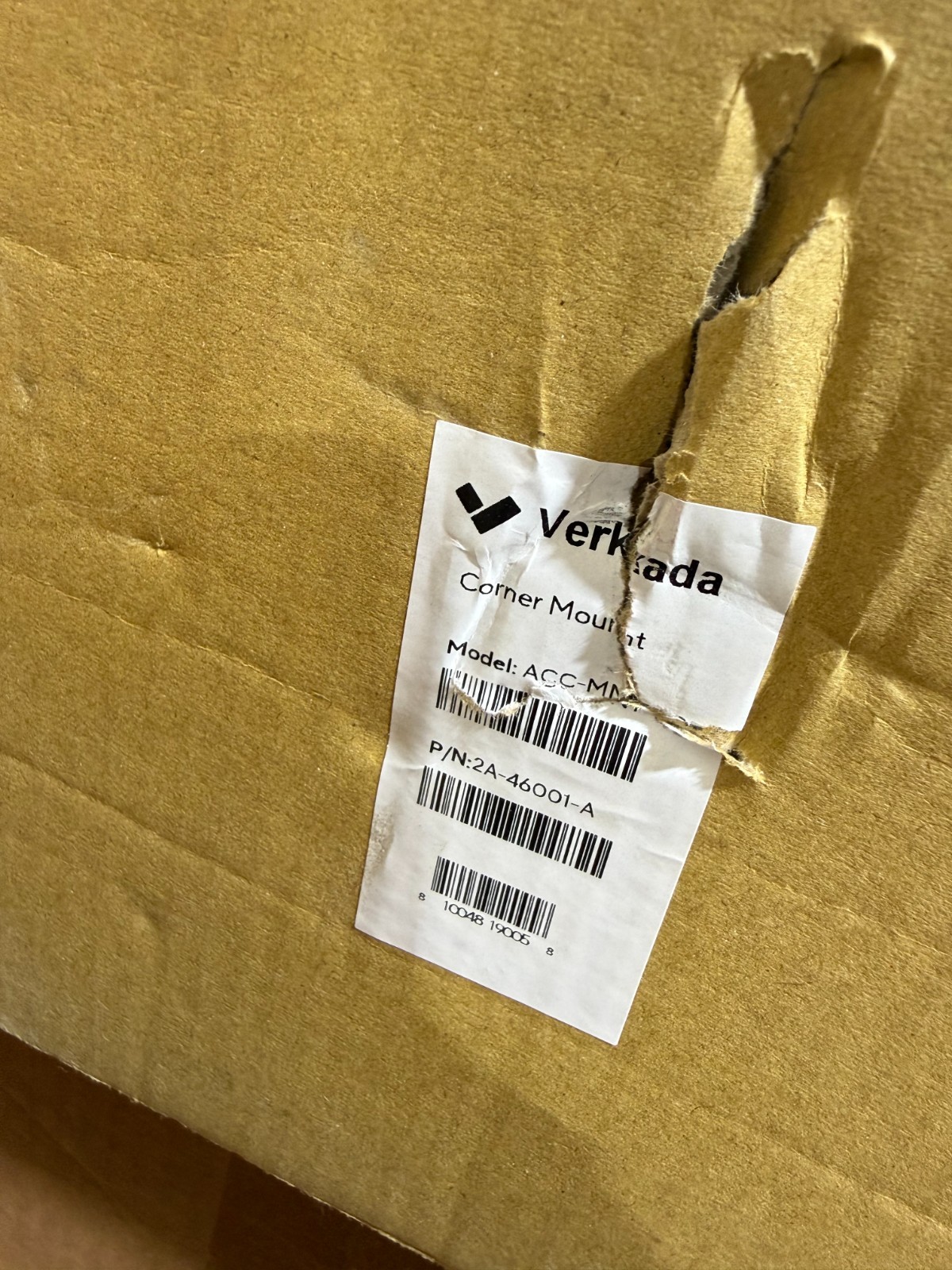 ORIGINAL NEW VERKADA CORNER MOUNT ACC-MNT-10 2A-46001-A 60-46001-A