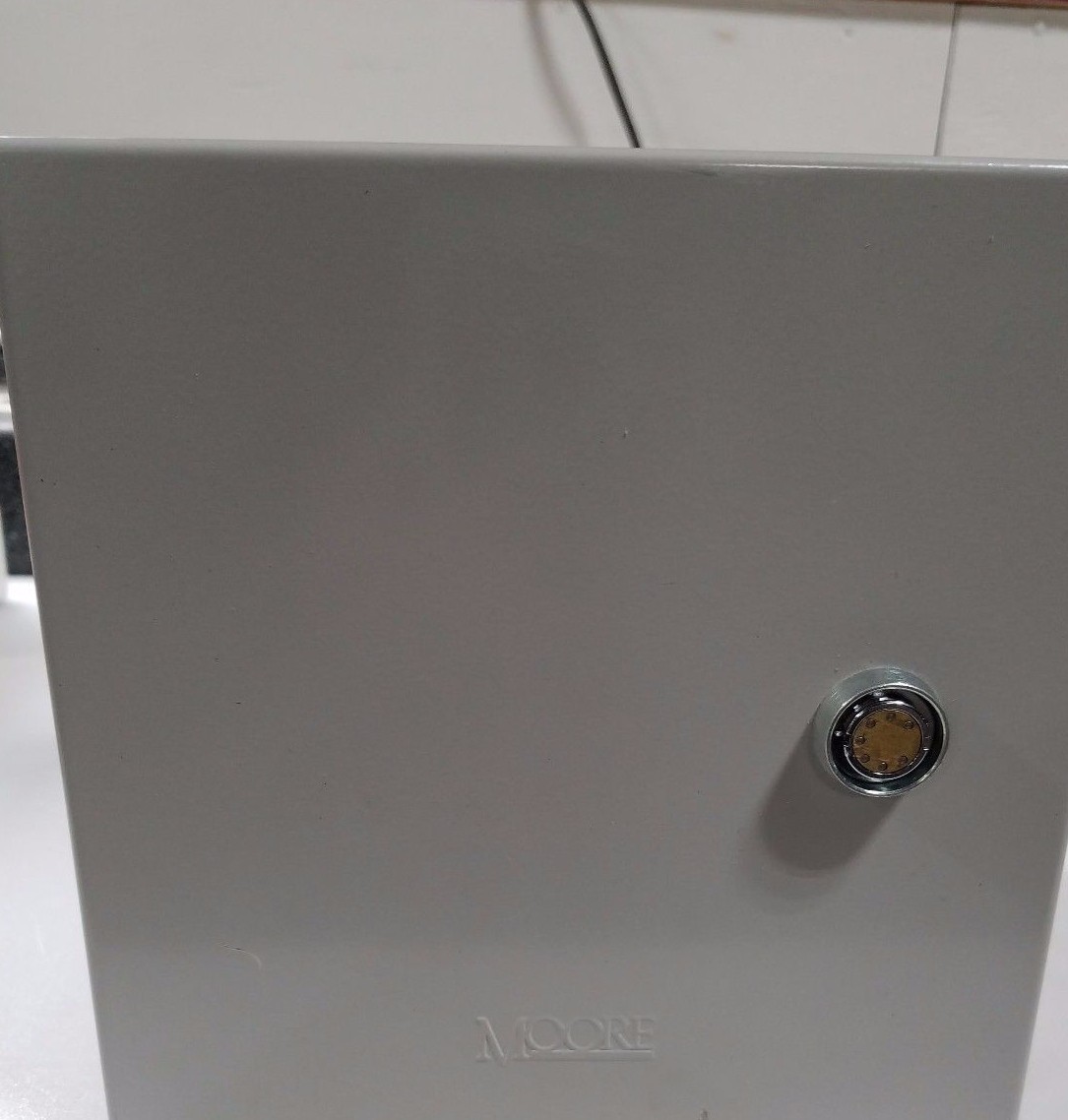 Moore MHL-8X8X8(LKA) Security Box (No keys)