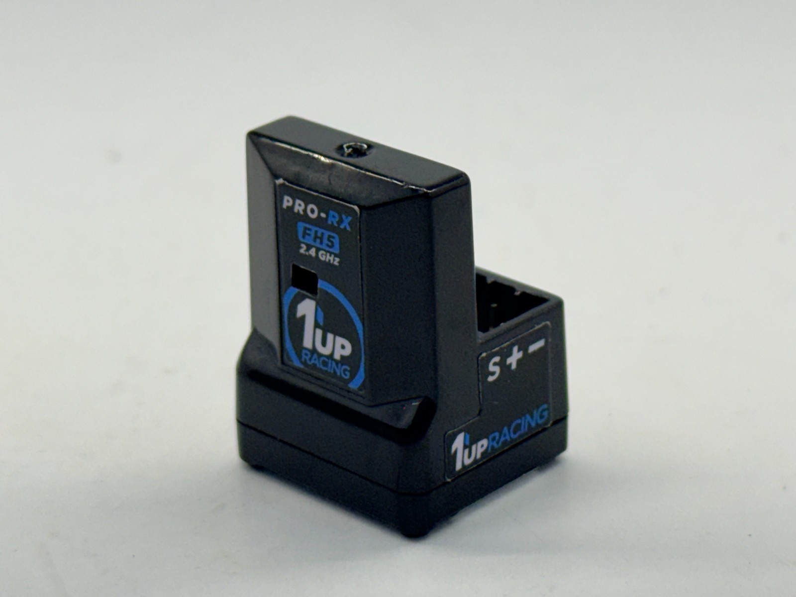 1UP Racing Pro-RX 4-Channel Sanwa FH5 Antenna-Free 2.4GHz Receiver 0836