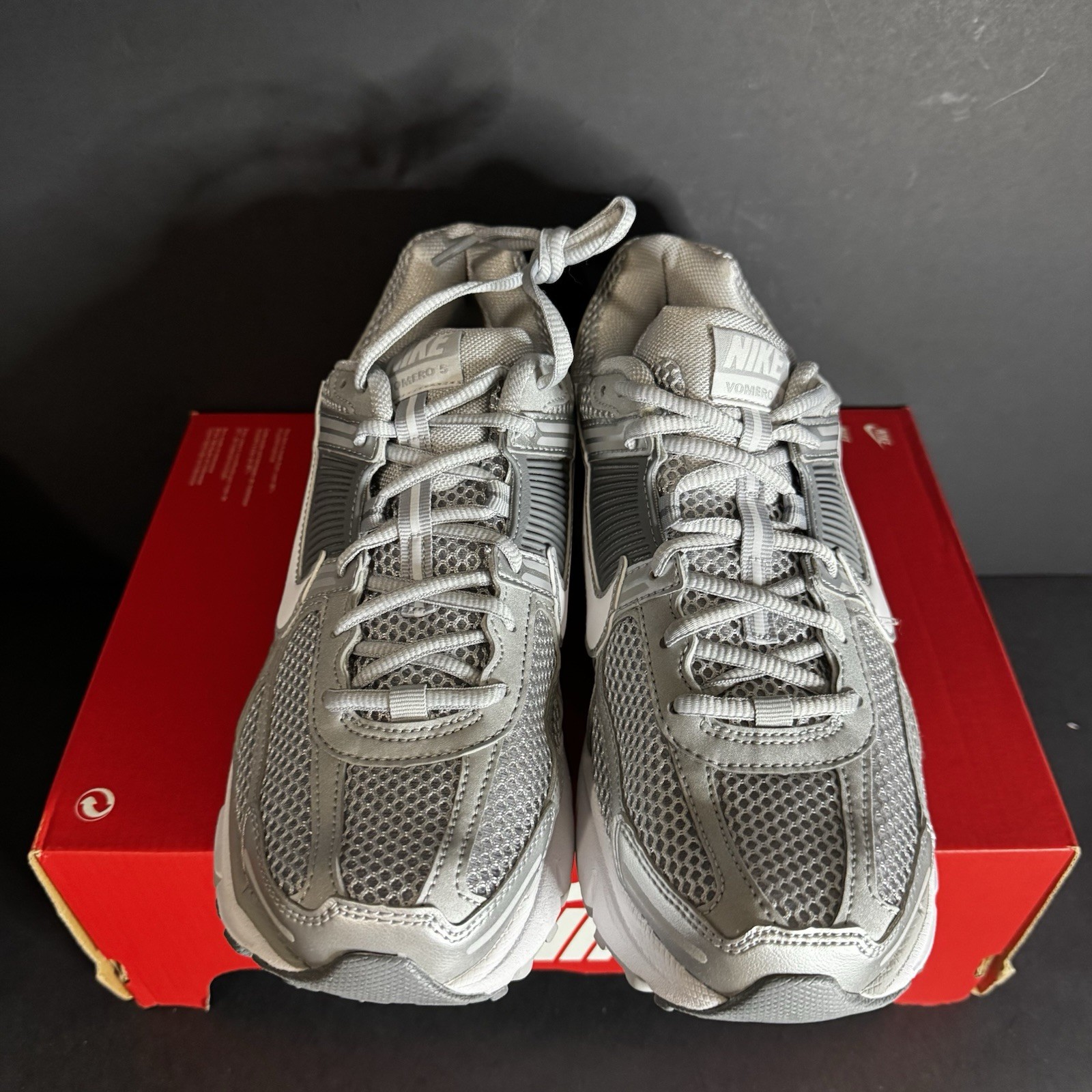 Mens Size 9 Nike Air Zoom Vomero 5 Wolf Grey Running Shoes FJ4151 003 New No Lid