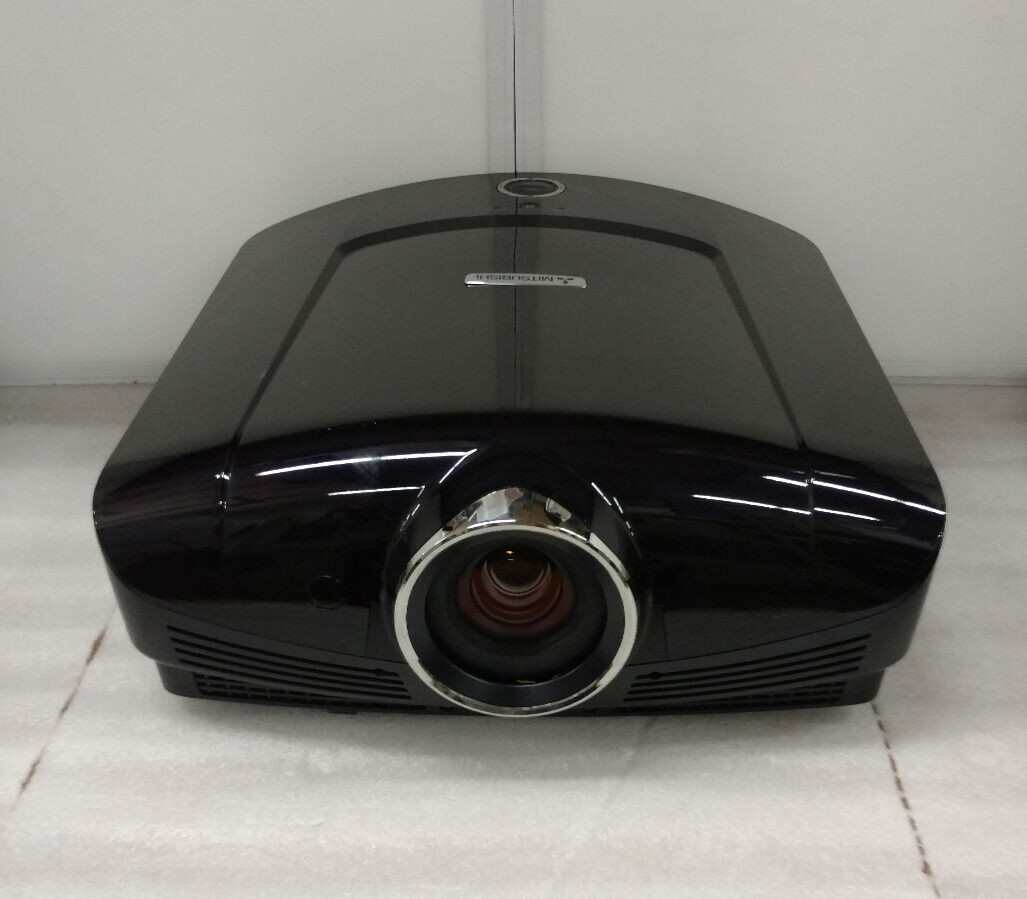 Mitsubishi HC5 3D Projector 1080P (1070 Lamp Hrs)