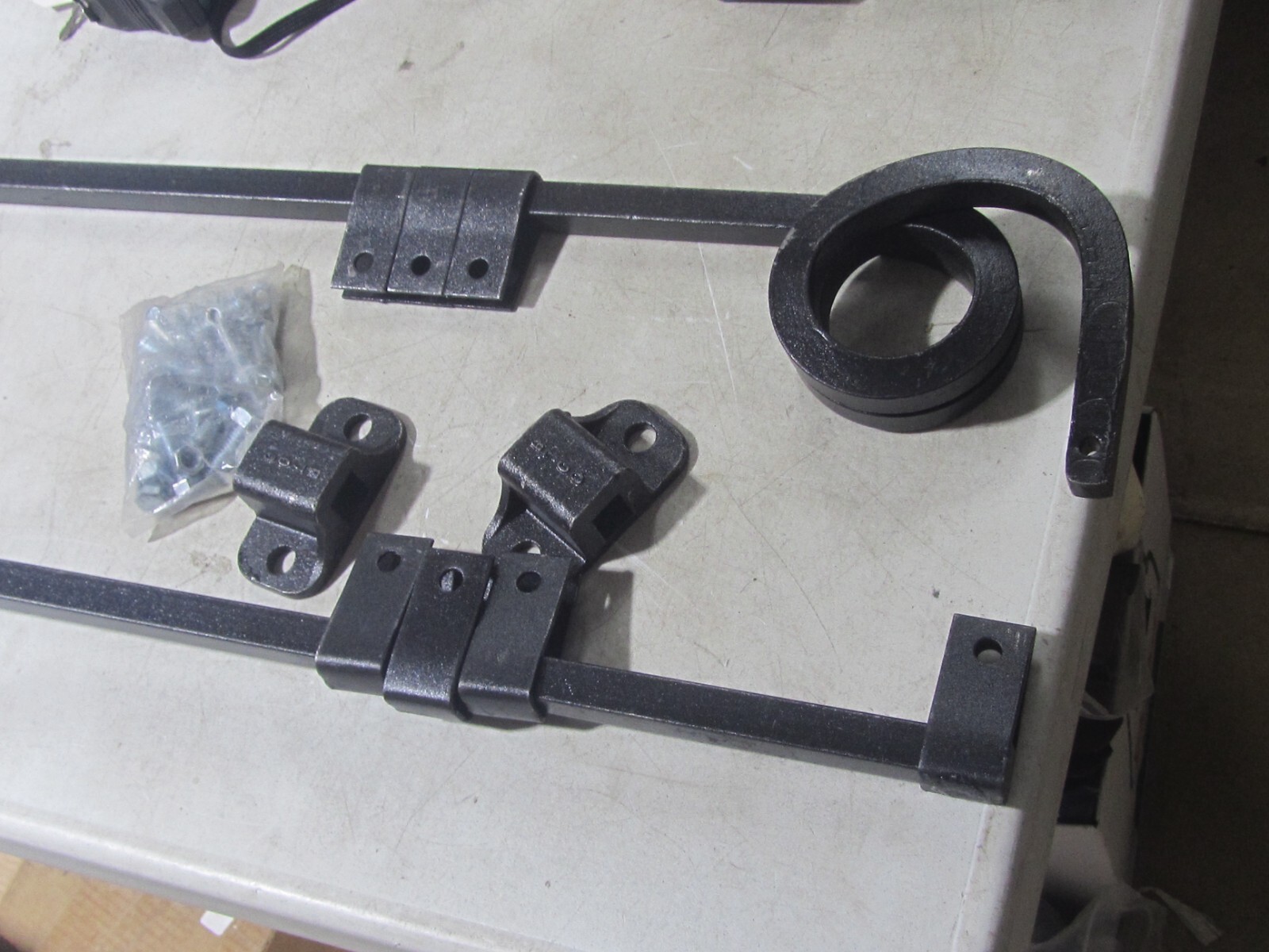 Betts Hd B83 Kit Straight MUD FLAP HANGER KIT