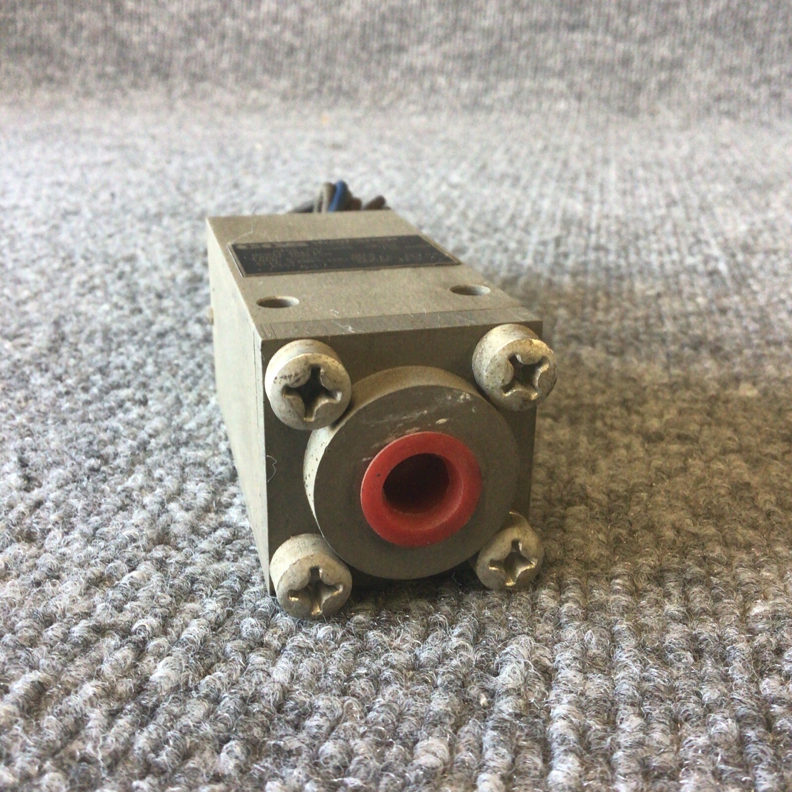 CUSTOM CONTROL SENSORS CCS 694P14 Pressure Switch Used