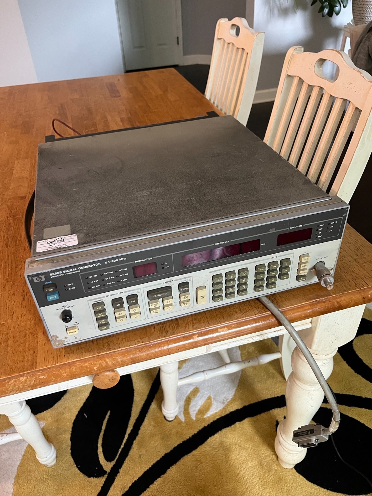 HP 8656B RF Synthesizer Generator